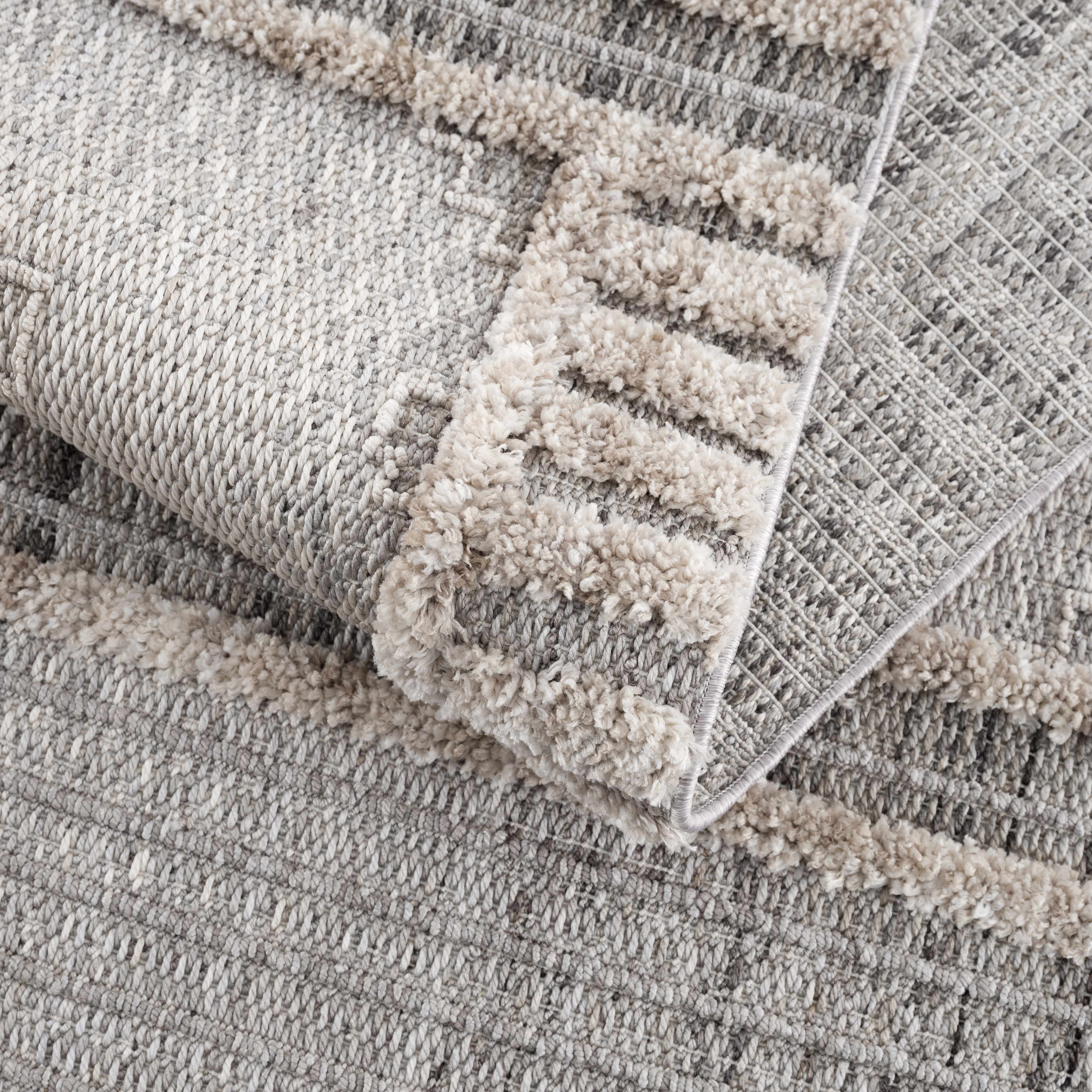 Amara High-Low Rug  Machine Woven  100% Polyester  Transitional