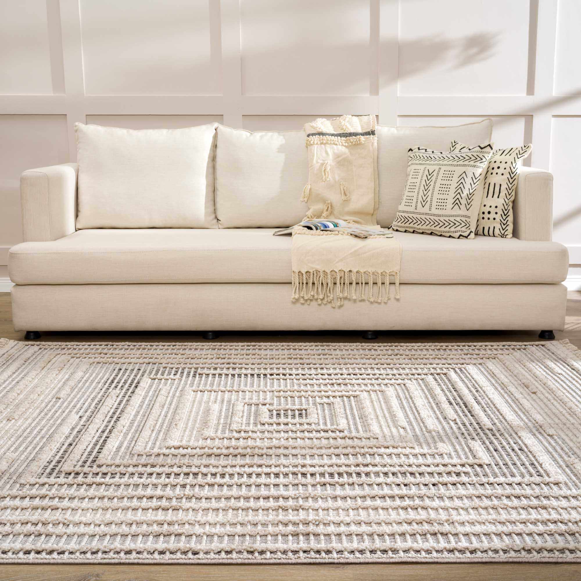 Lunara Area Rug  High Pile  Machine Woven Polyester  Charcoal/Cream