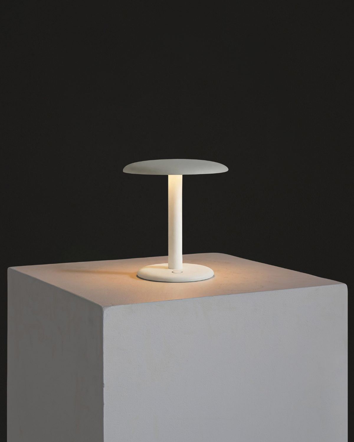 Zeno Touch Sensor Lamp | 3 Color Temperatures, Portable Design