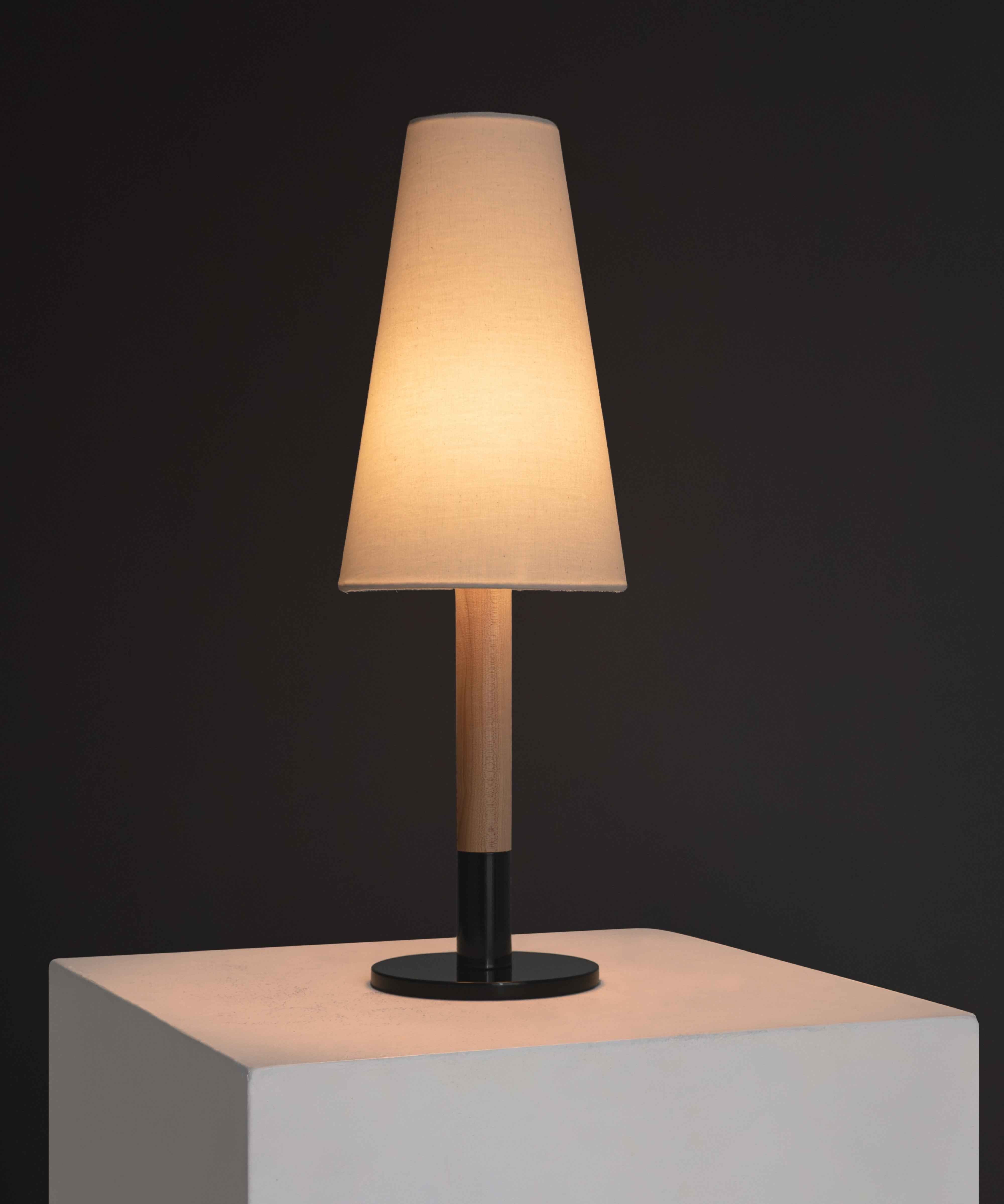 Aero Table Lamp | Oak Stem, Linen Shade