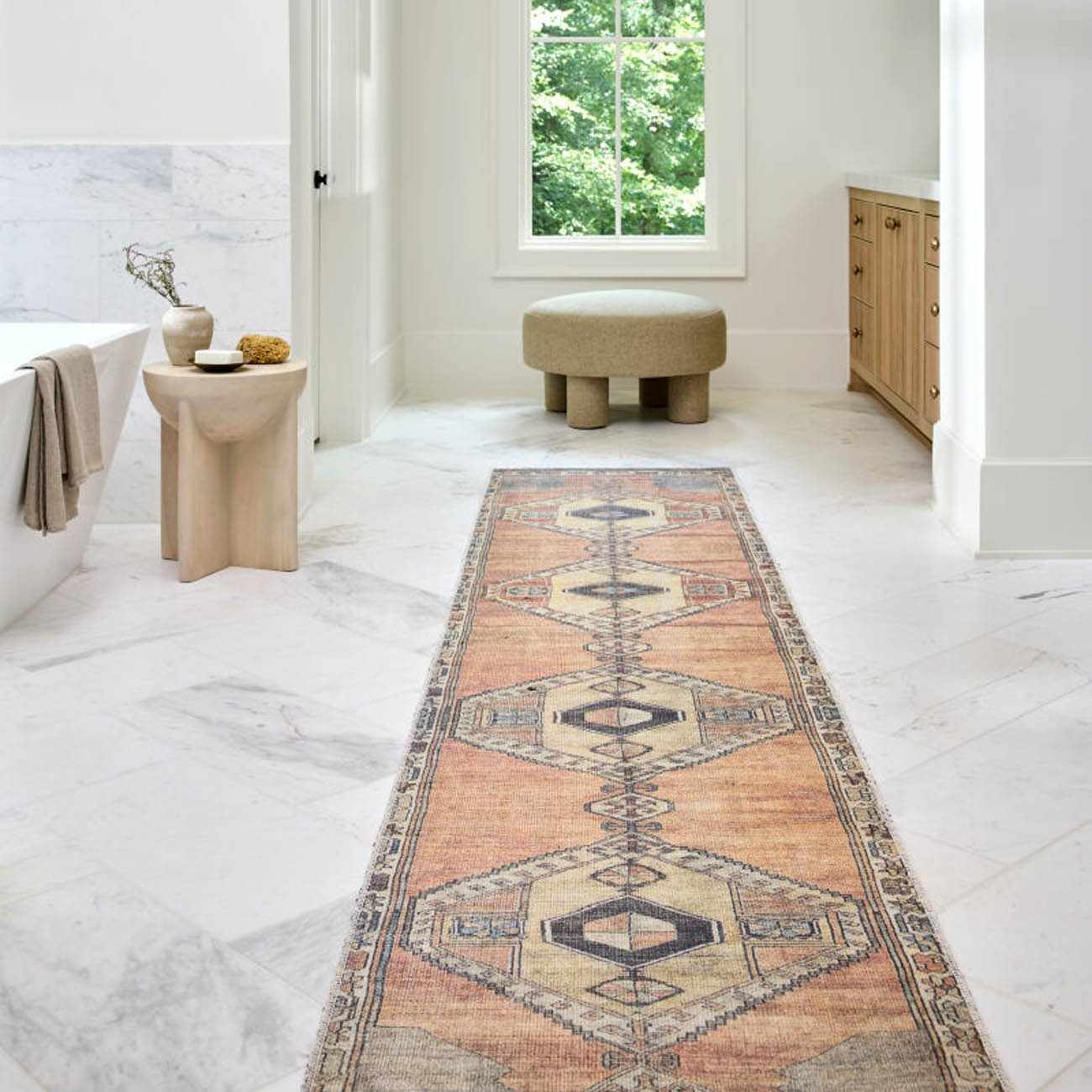 Bela Washable Runner Rug  Machine Woven  Traditional Style