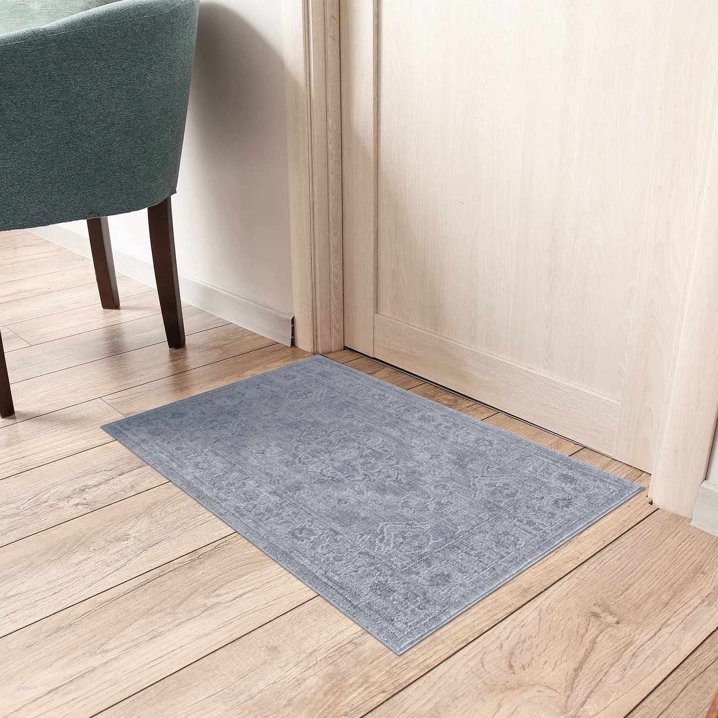 Bello Luxe Statement Rug  Medium Pile  Machine Woven