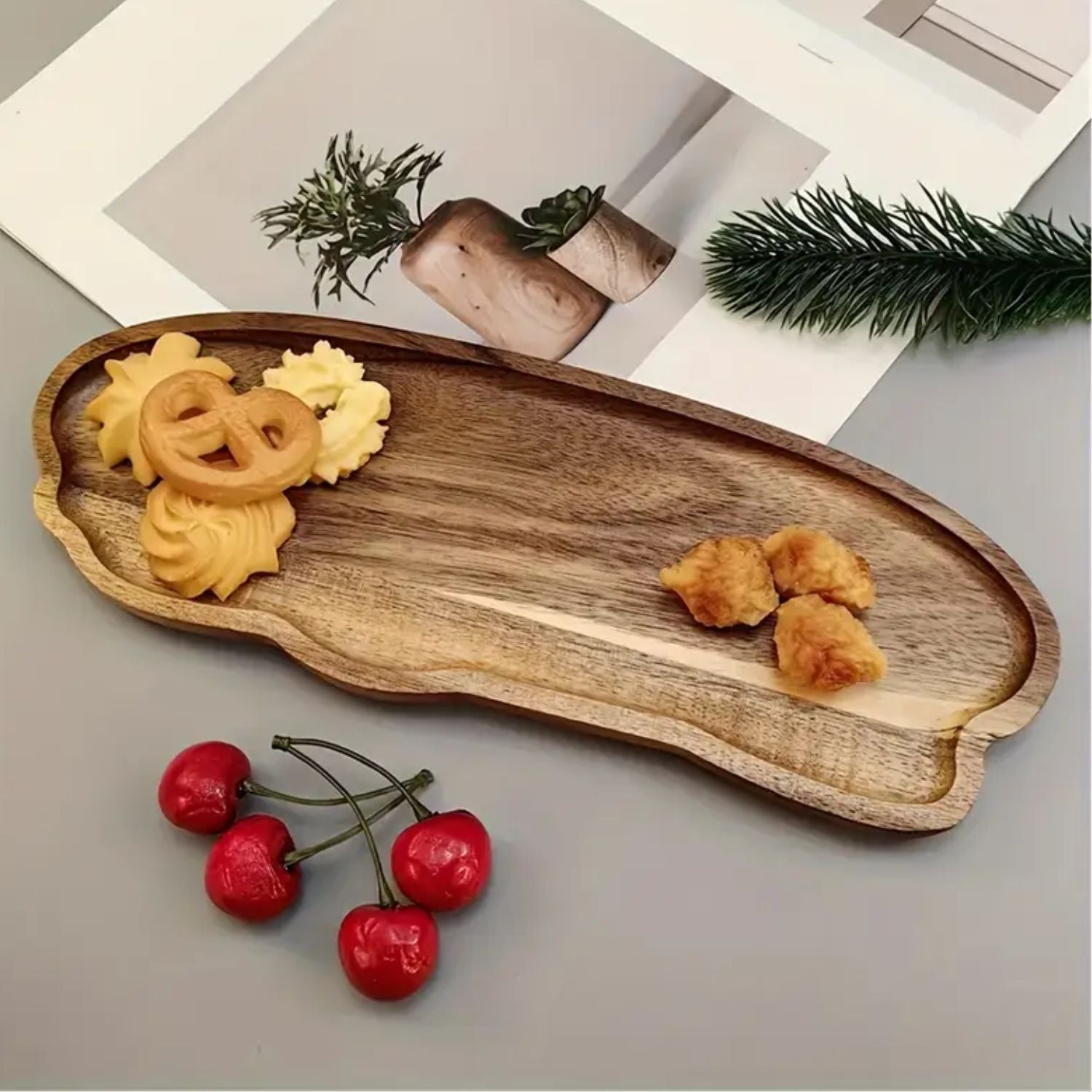 Bela Acacia Wood Tray | Irregular Design with Natural Grain