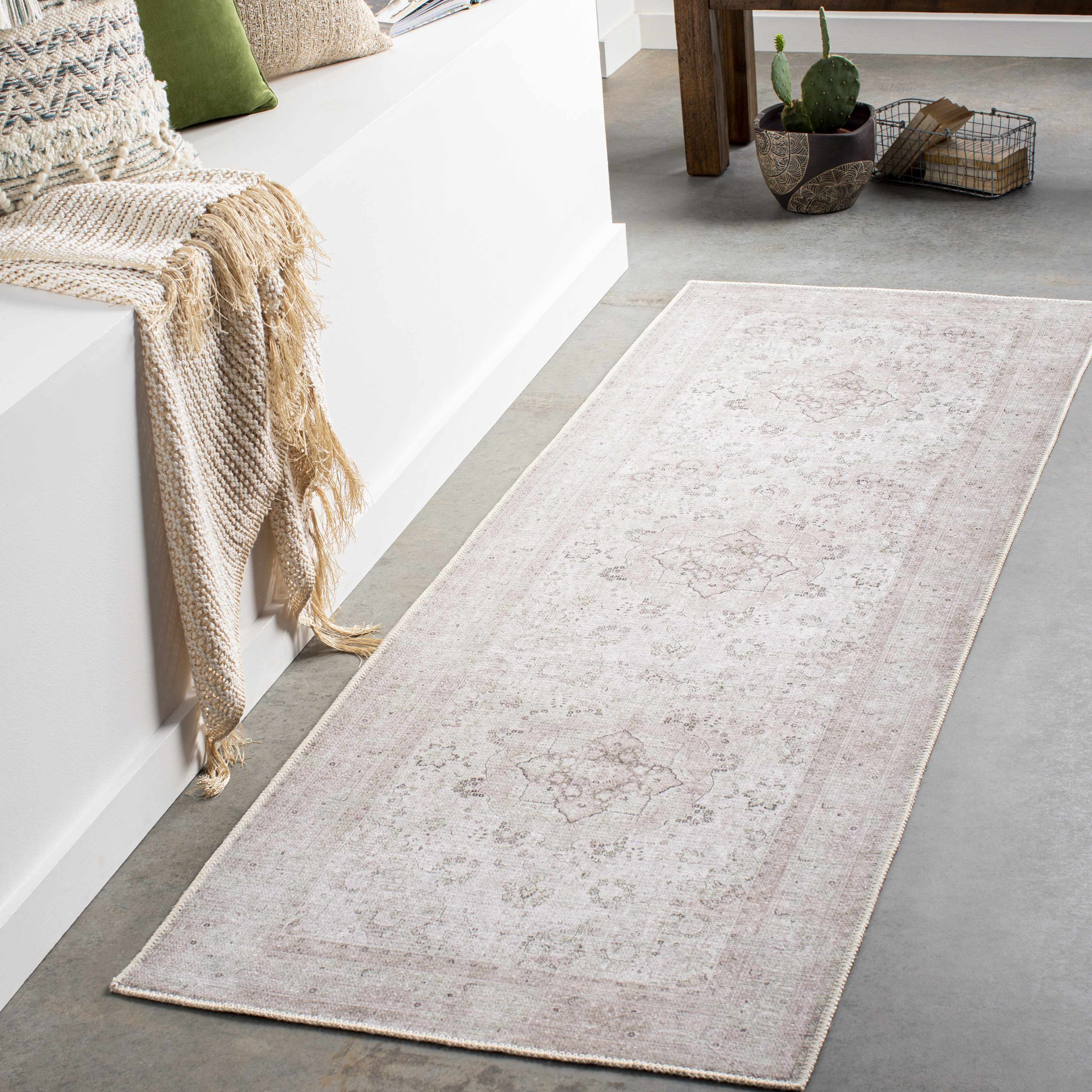 Bela Vintage Rug Machine Woven Chenille-Polyester, Washable