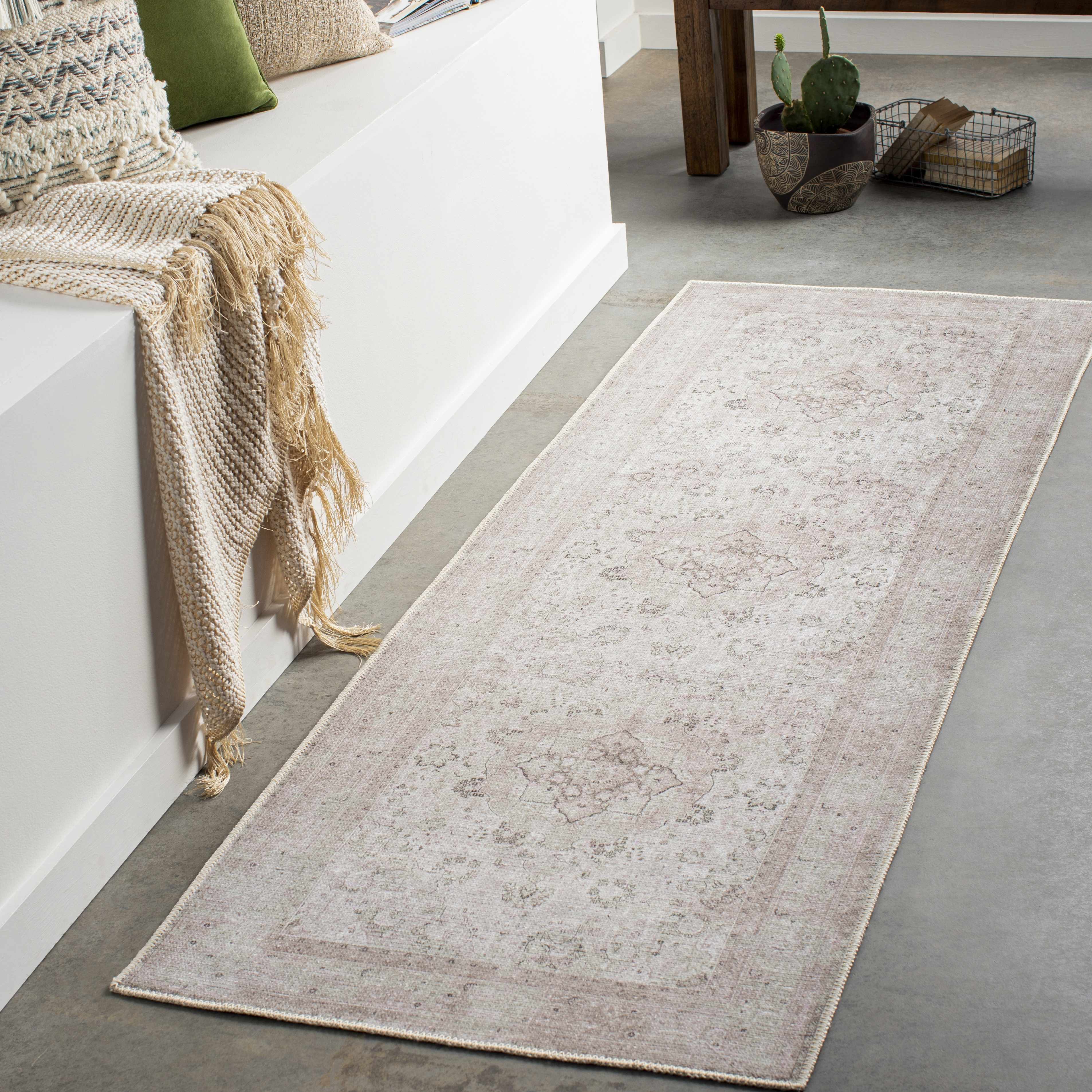 Bela Vintage Rug Machine Woven Chenille-Polyester, Washable