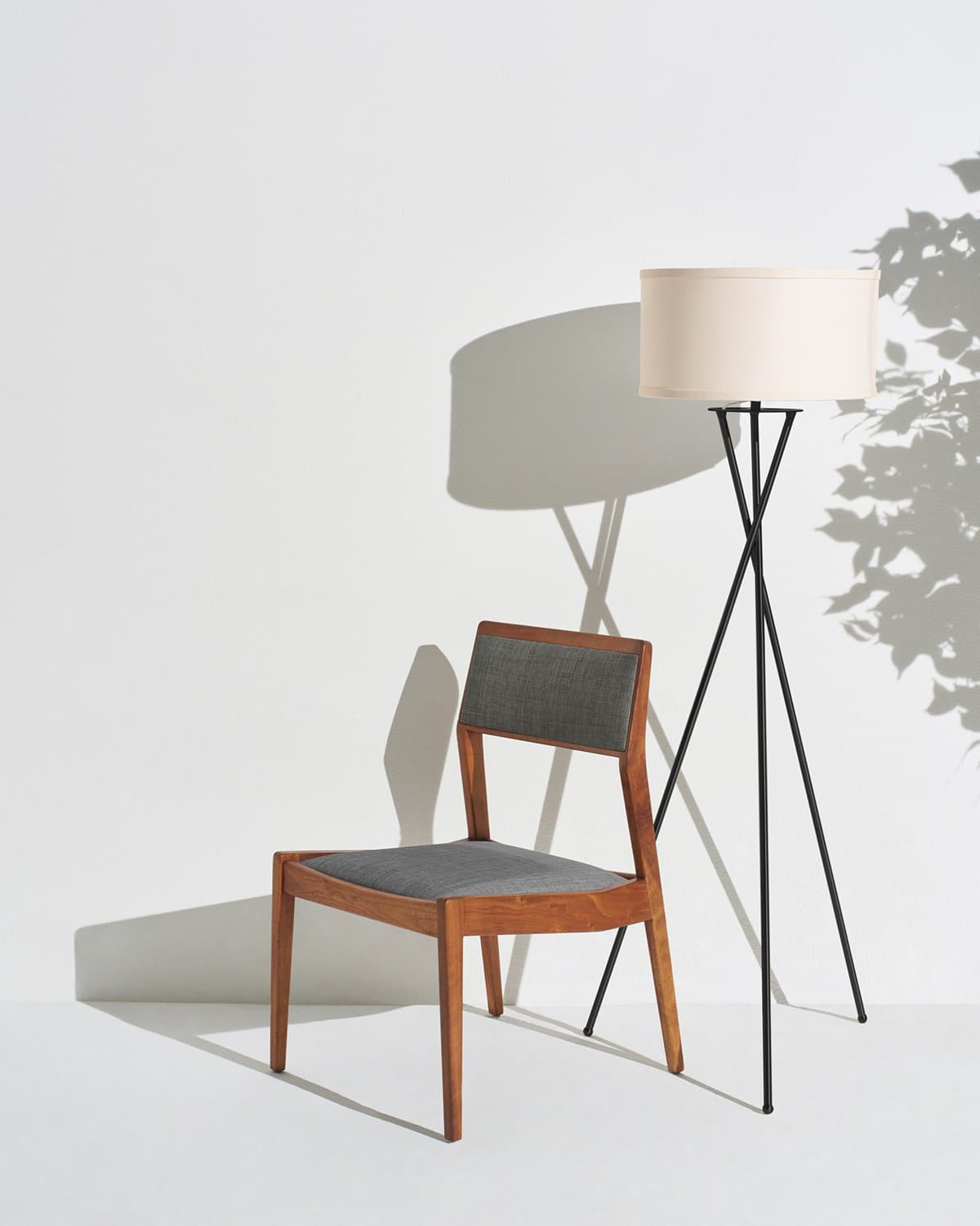 Juno Floor Lamp | LED Tripod with Unique Crisscross Base