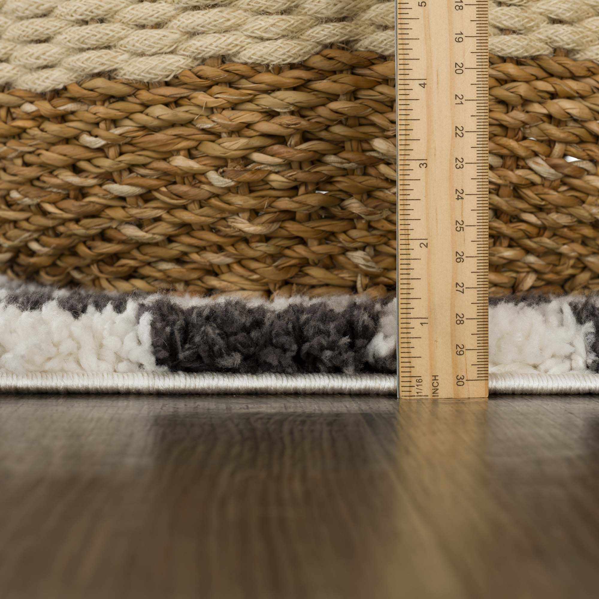 Kieu Checkered Shag Rug  Plush Pile, 100% Polyester, Gray/White