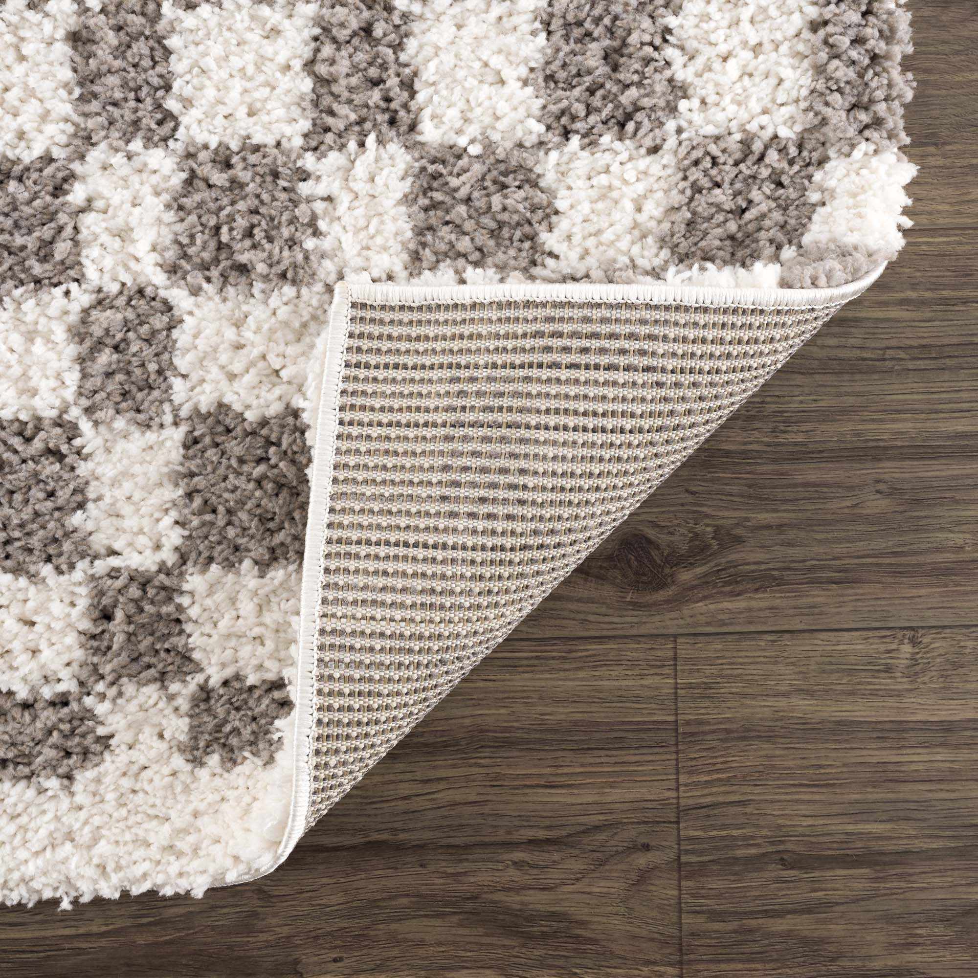 Kairo Checkered Plush Rug 100% Polyester Machine Woven
