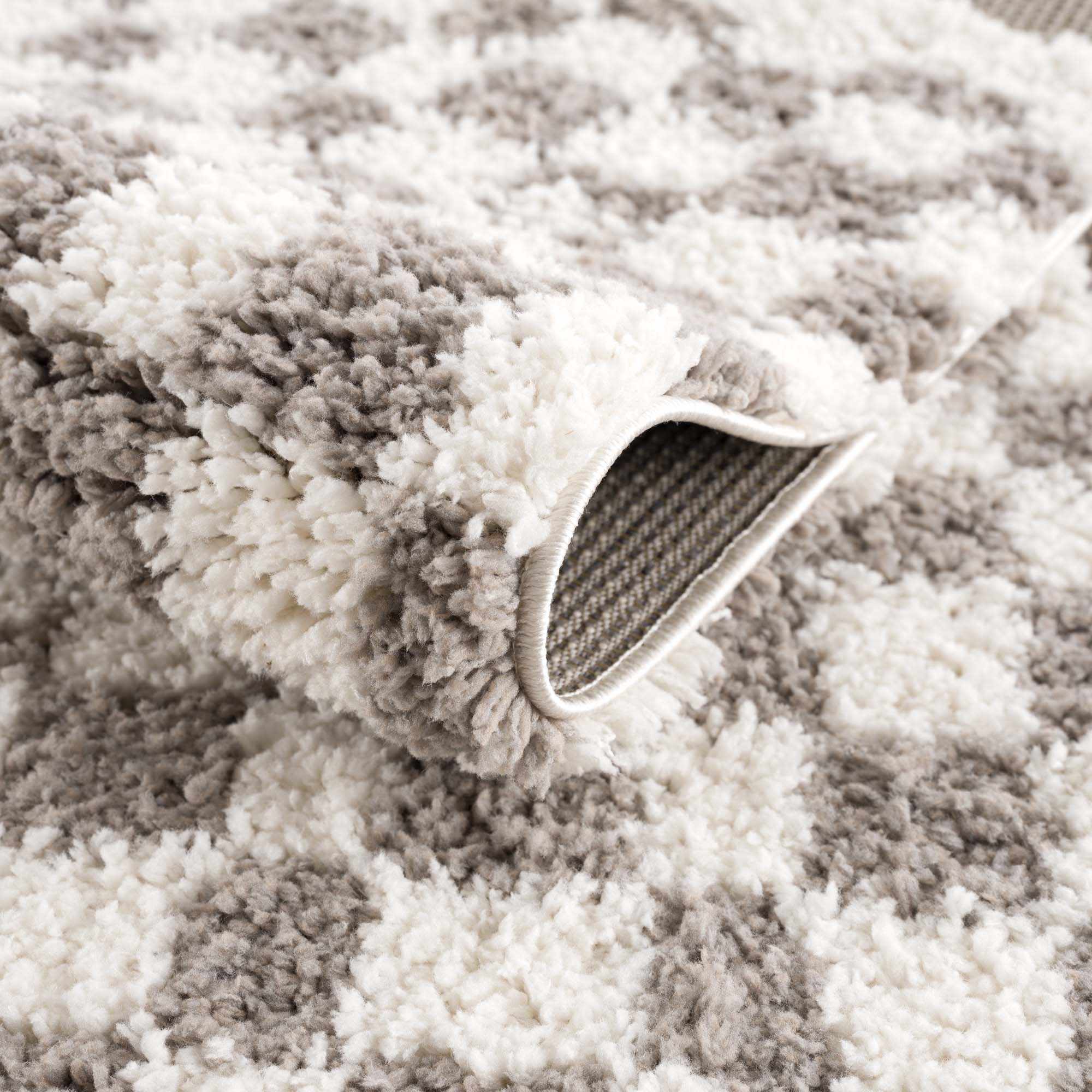 Kairo Checkered Plush Rug 100% Polyester Machine Woven