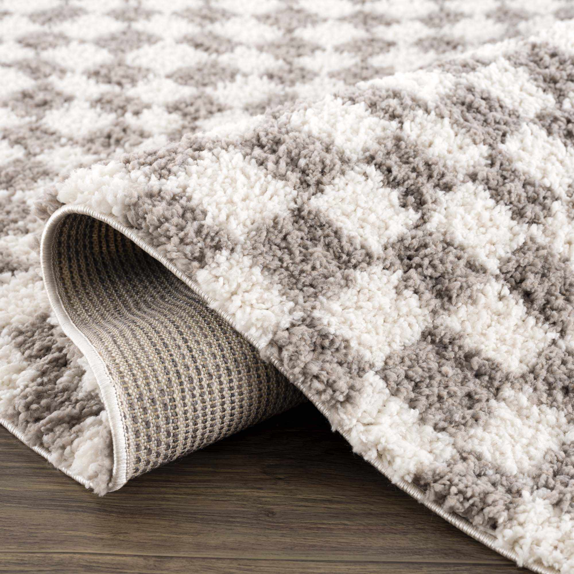 Kairo Checkered Plush Rug 100% Polyester Machine Woven