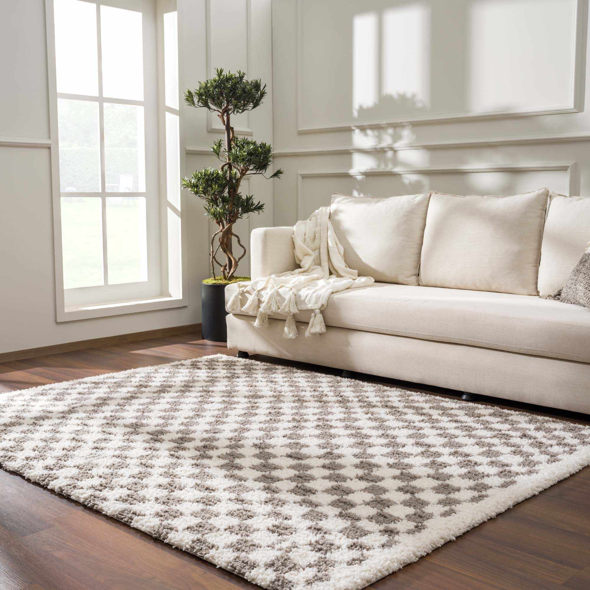 Kairo Checkered Plush Rug 100% Polyester Machine Woven