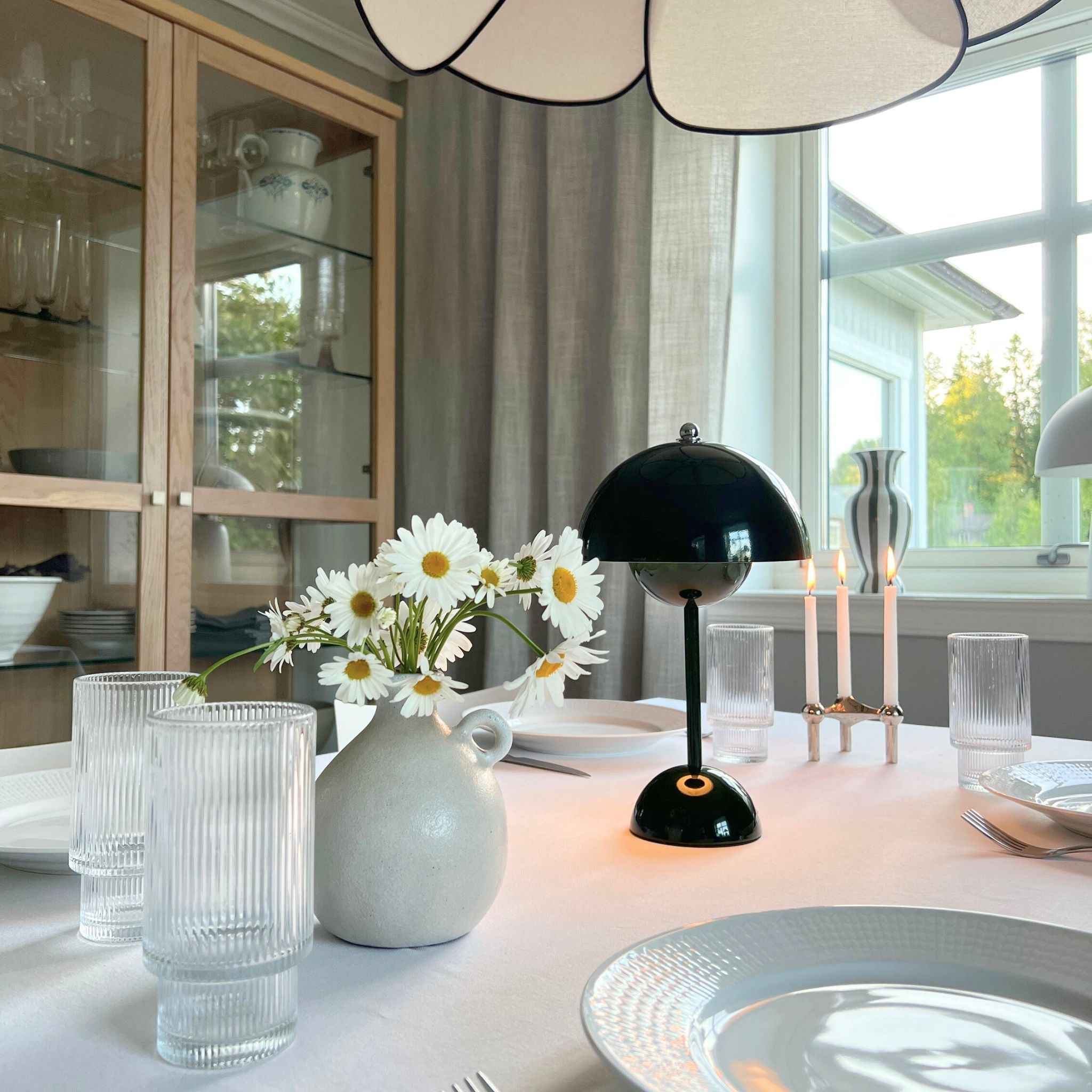 Bello Portable Table Lamp | Wireless & Rechargeable Green Design