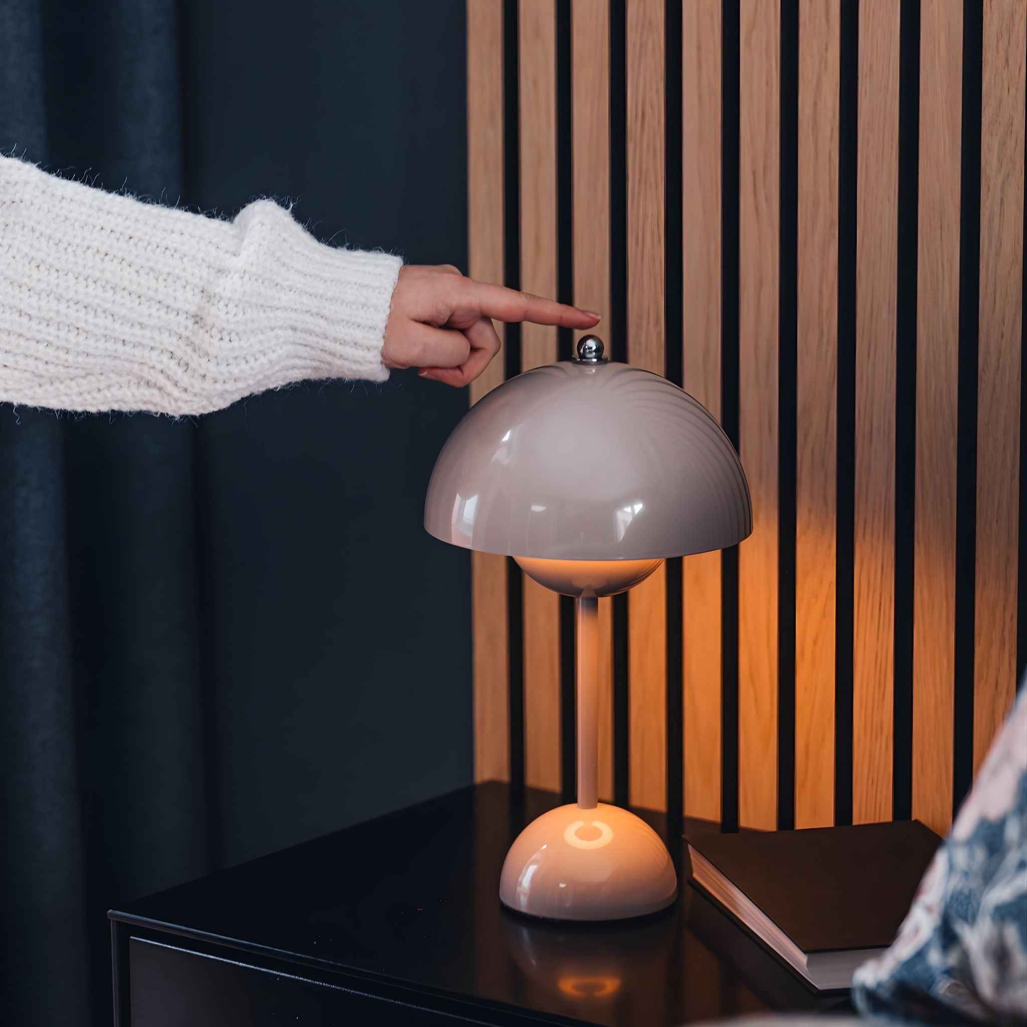 Bello Portable Table Lamp | Wireless & Rechargeable Greige 30 cm