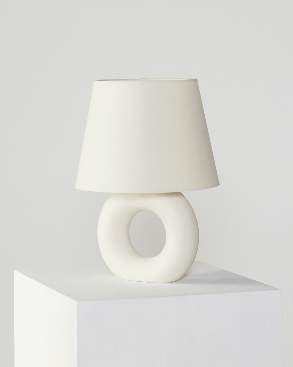 Cleo Table Lamp | Donut Shaped Ceramic Base, Soft Glow