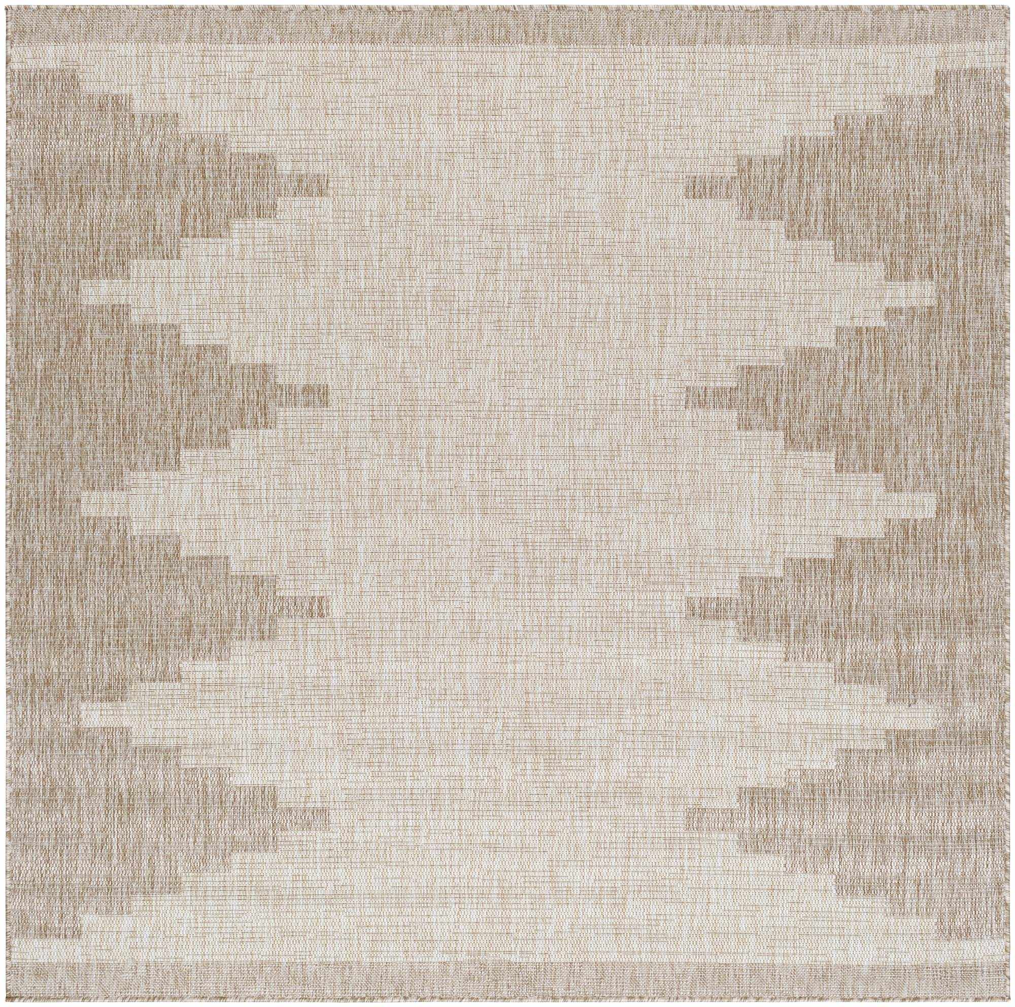 Bela Outdoor Rug  Aztec Geometric Pattern, 100% Polypropylene