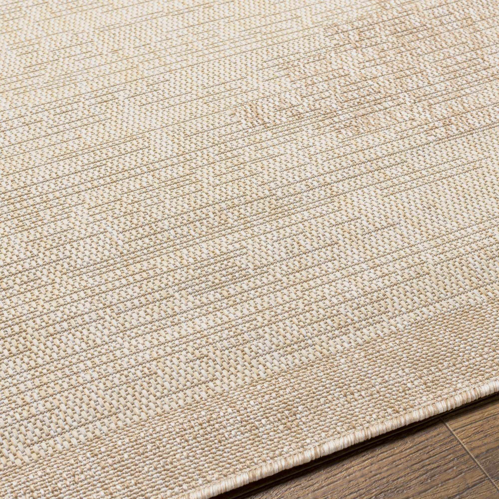 Bela Outdoor Rug  Aztec Geometric Pattern, 100% Polypropylene