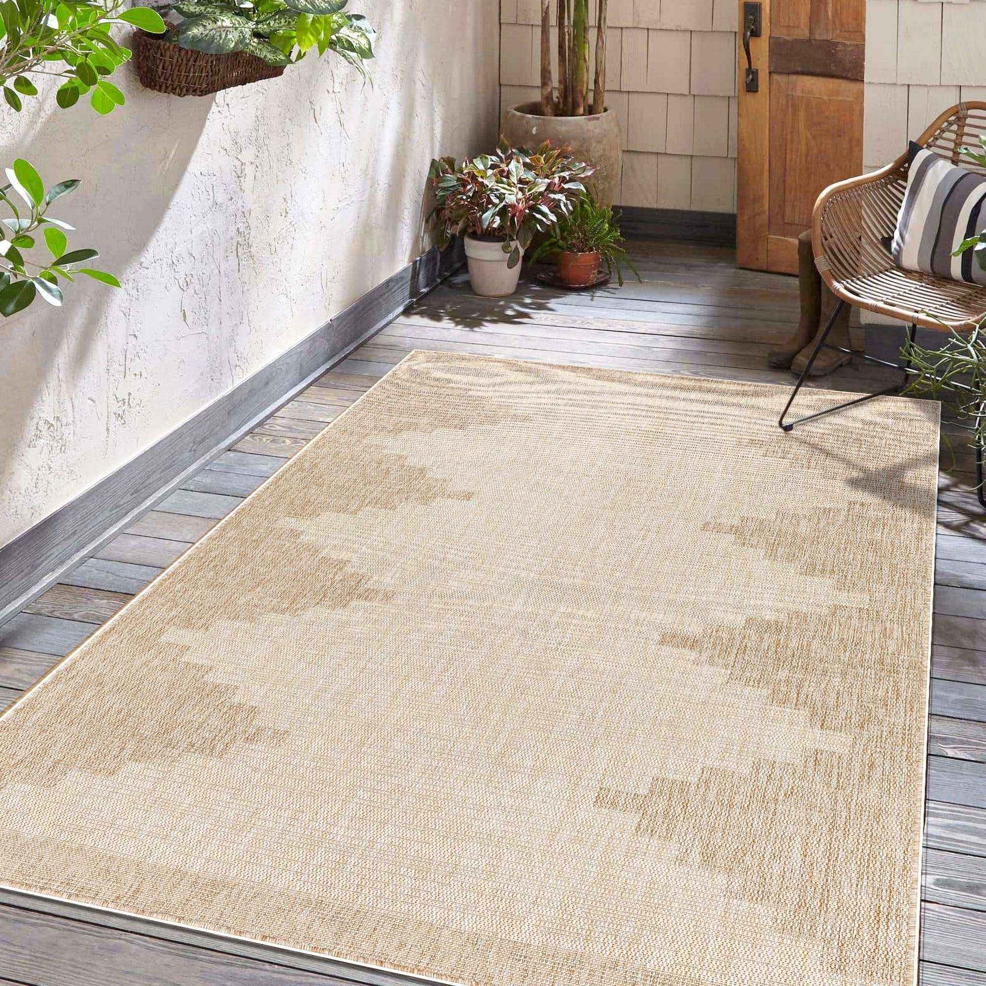 Bela Outdoor Rug  Aztec Geometric Pattern, 100% Polypropylene