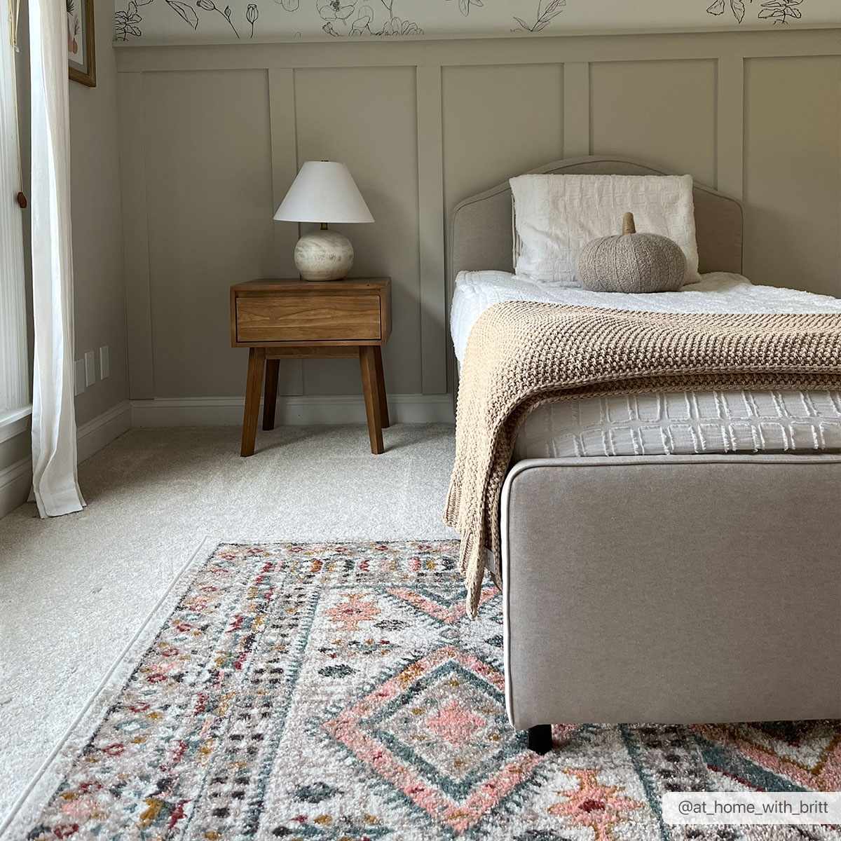 Demi Area Rug  Machine Woven, Medium Pile, Traditional Style