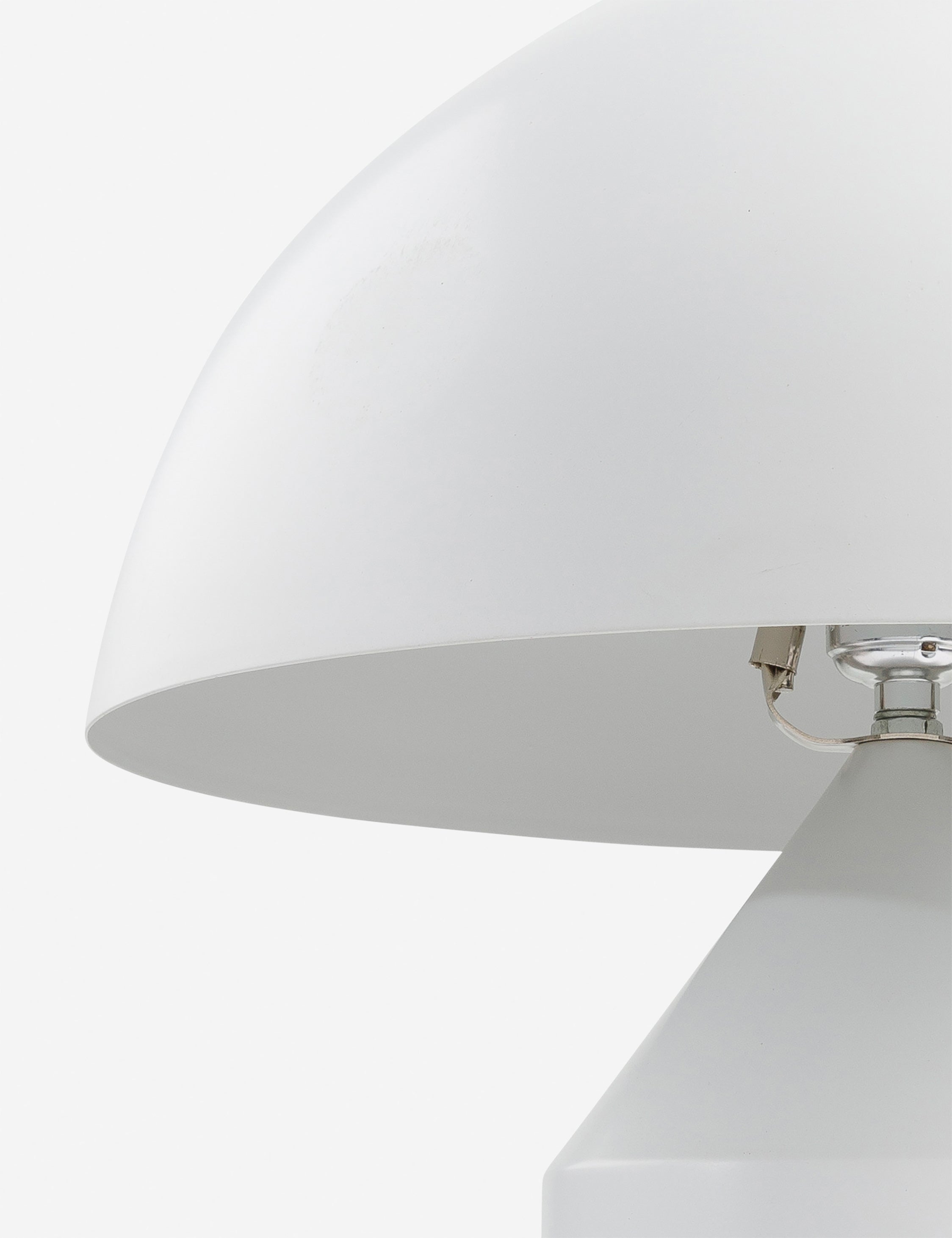 Ezra Table Lamp | Columnar Base, Monochromatic Finish