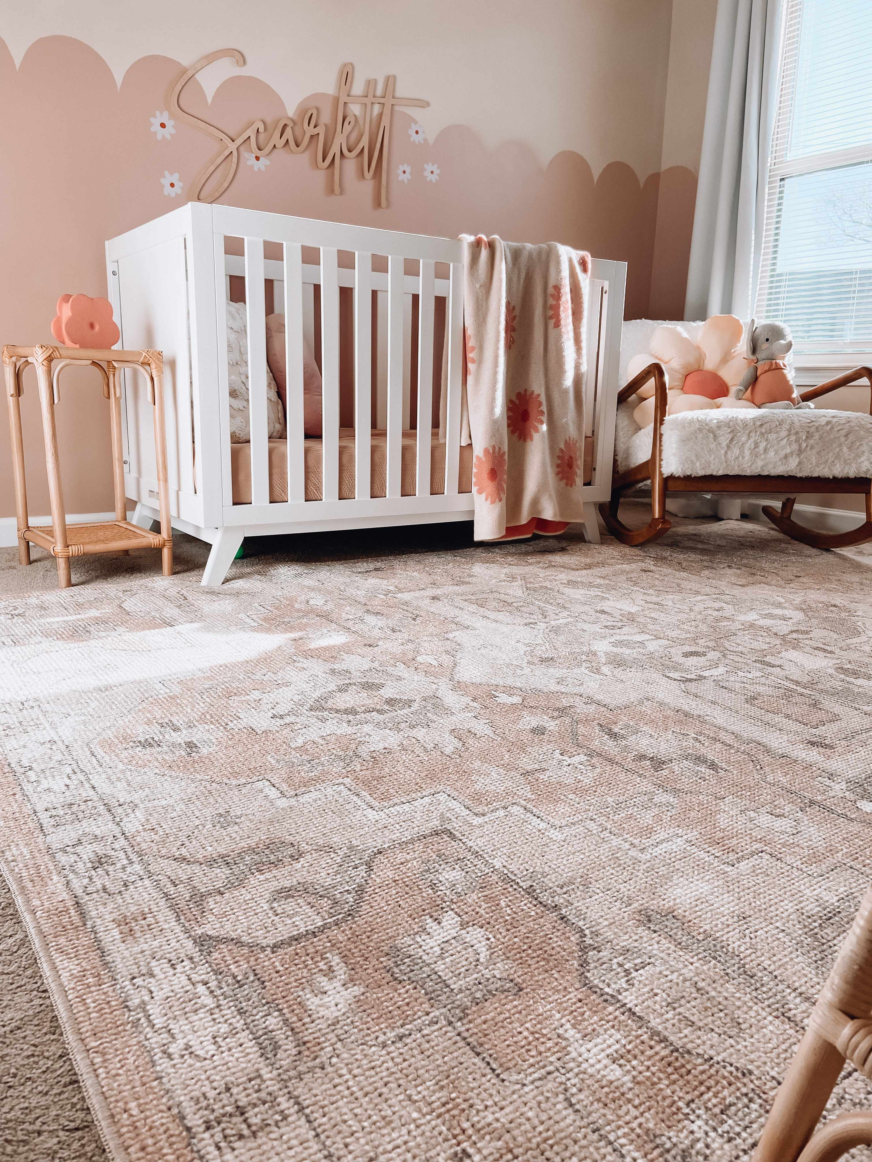 Bela Area Rug  Machine Woven  Vintage-Inspired Medallion Design