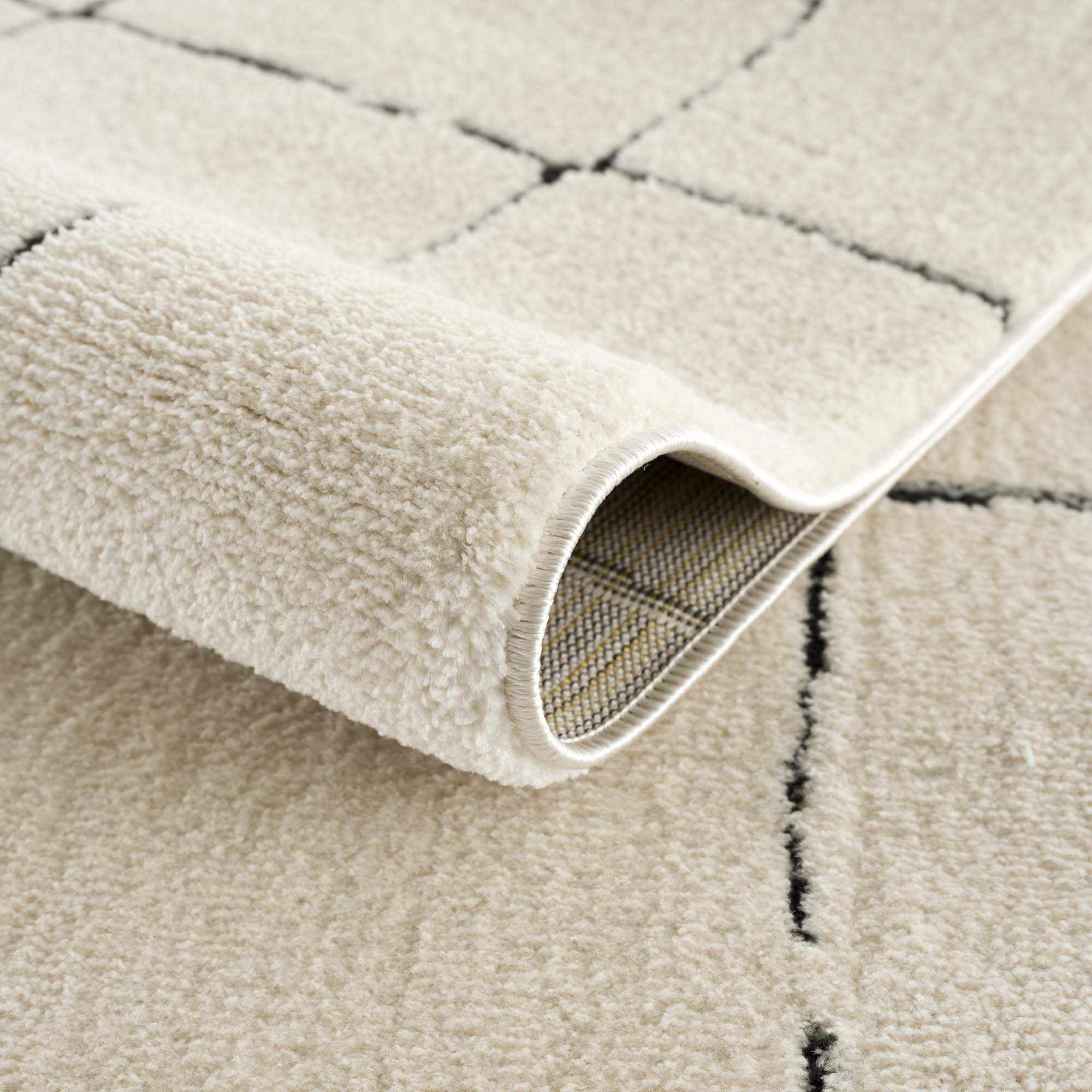 Bela Area Rug High Pile 100% Polyester Contemporary Design