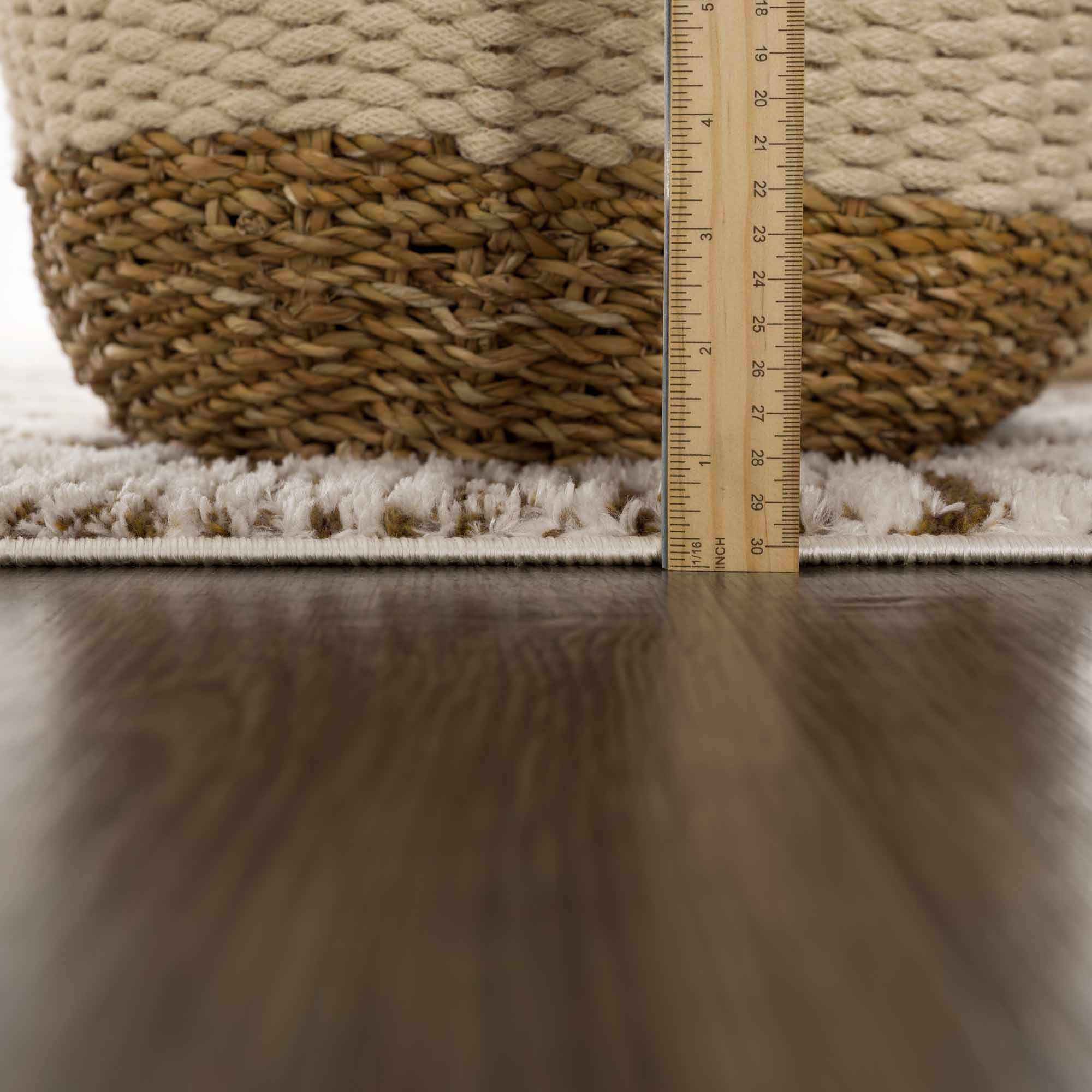 Bello Checkered Plush Rug  High Pile, 100% Polyester