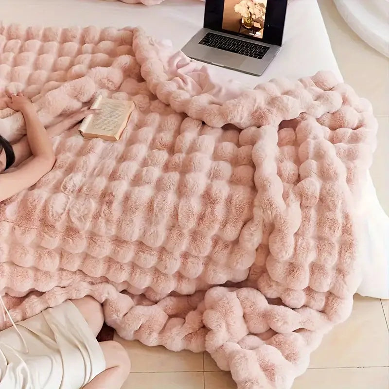 Bela Faux Fur Plaid | Ultra-Plush, Timeless Elegance