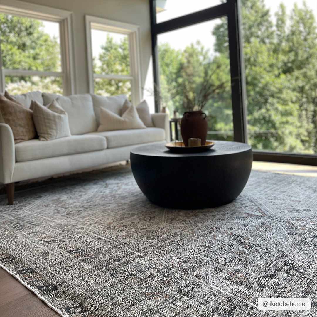 Bela Washable Rug  Machine Woven  100% Polyester  Traditional Style