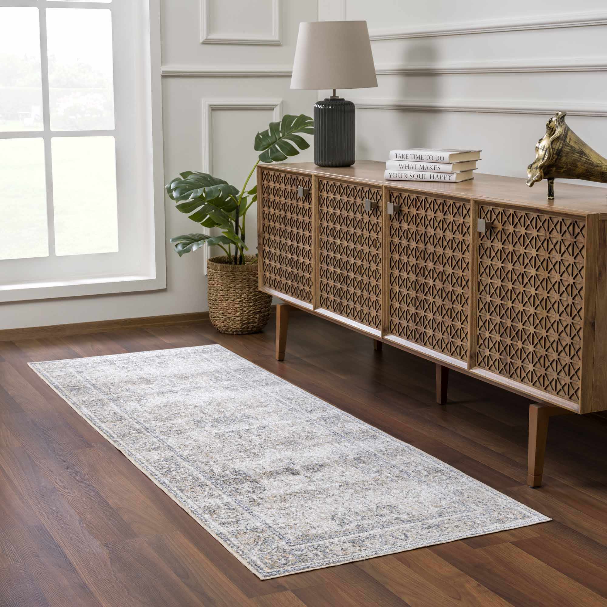 Bela Washable Rug  Machine Woven  Traditional Style