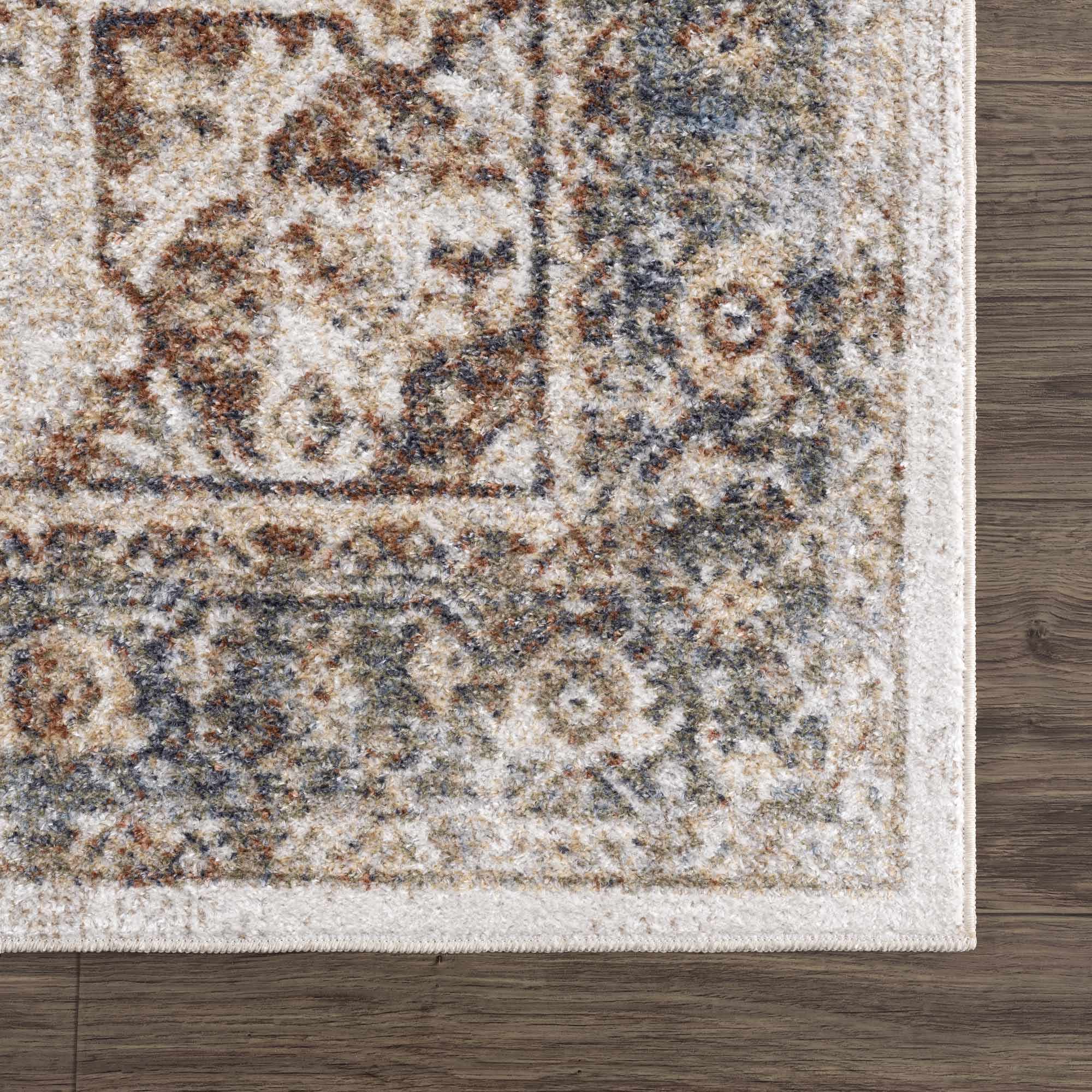 Bela Heritage Style Rug  Washable Medium Pile Polyester