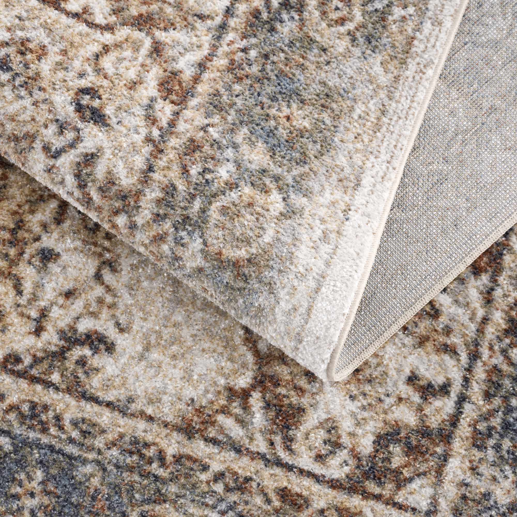 Bela Heritage Style Rug  Washable Medium Pile Polyester