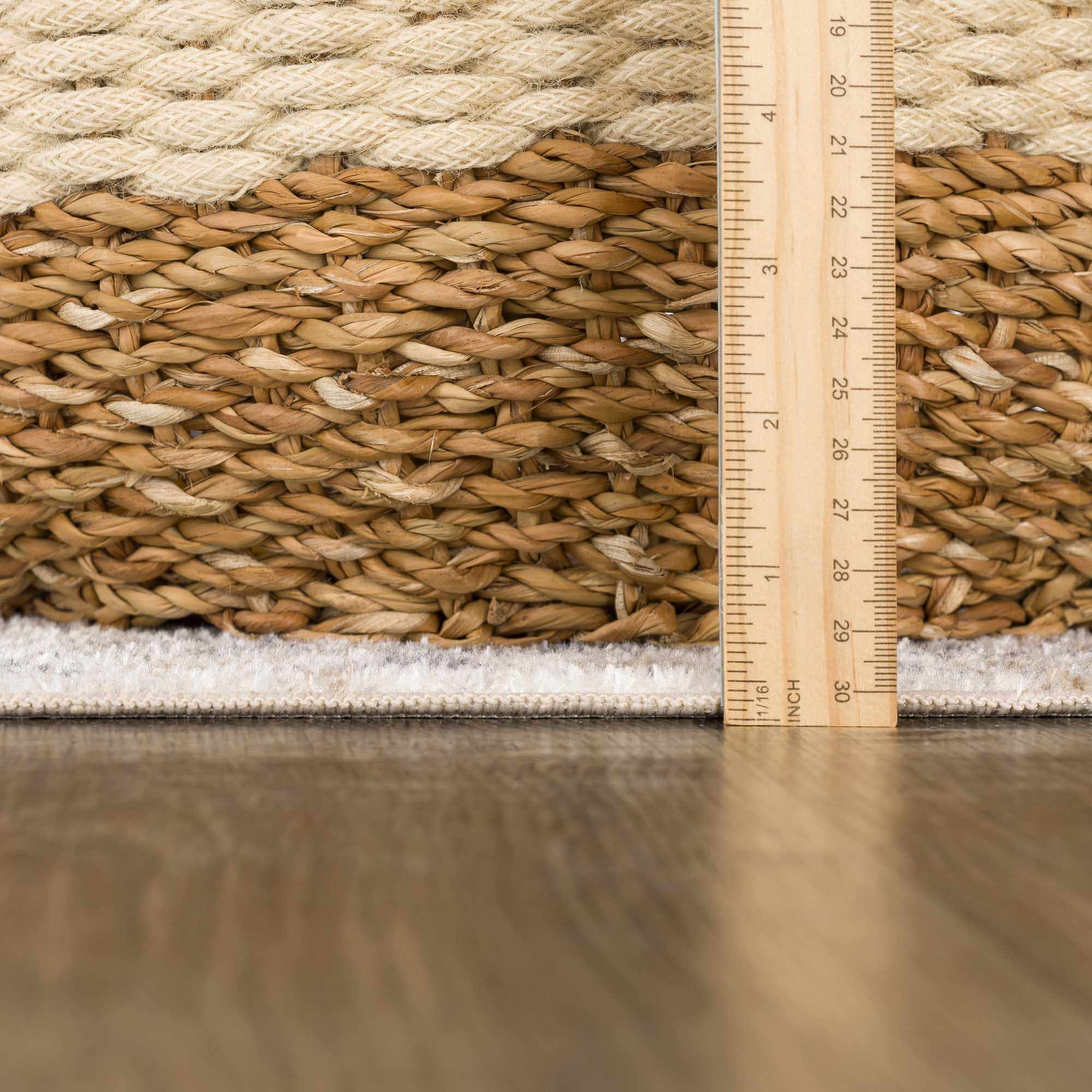 Basil Washable Rug  Medium Pile  100% Polyester  Machine Woven