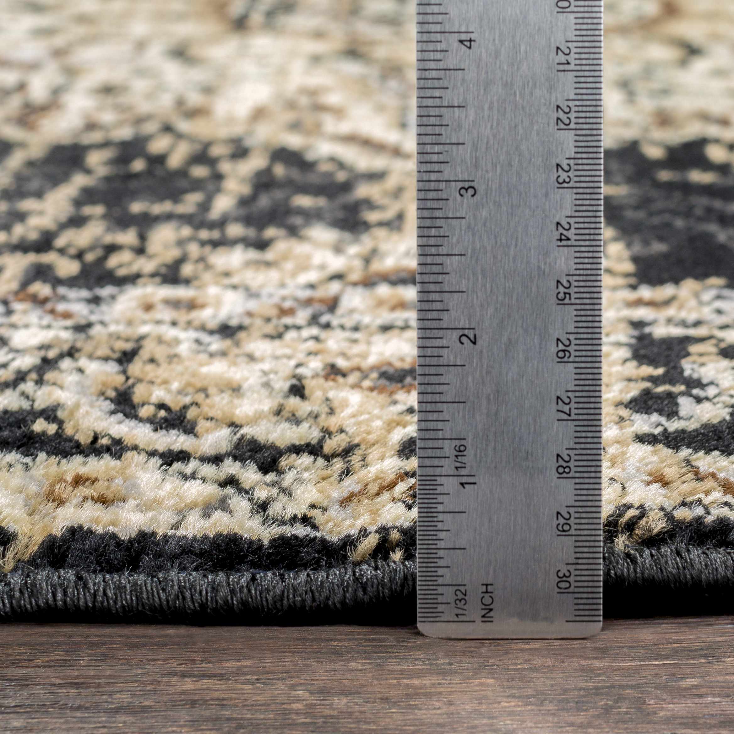 Bela Medallion Rug  Machine Woven  Black Polypropylene