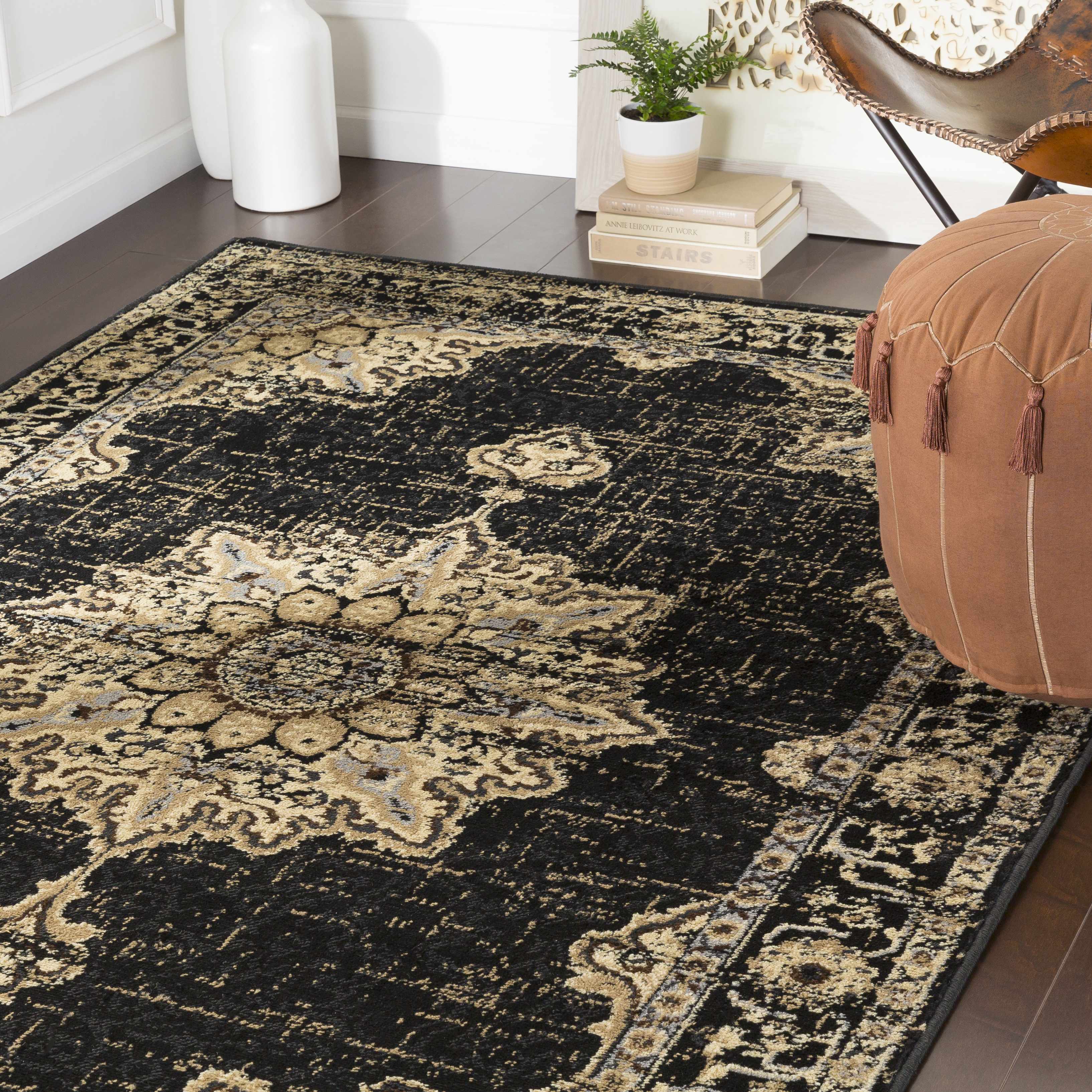 Bela Medallion Rug  Machine Woven  Black Polypropylene