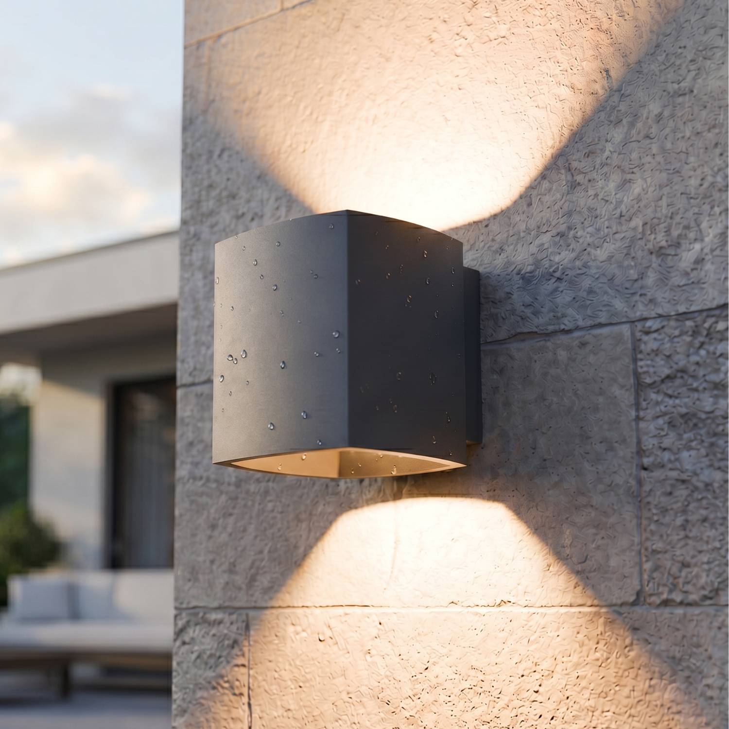 Talon Wall Light | Weatherproof, Aluminium Design
