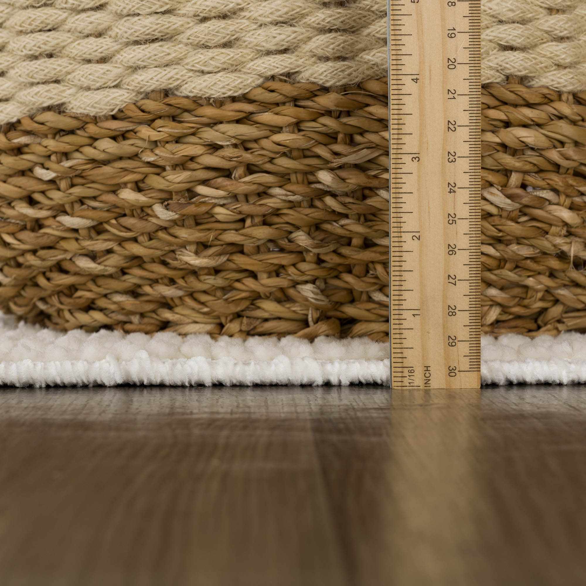 Dario Area Rug  Machine Washable, Medium Pile, Transitional Style