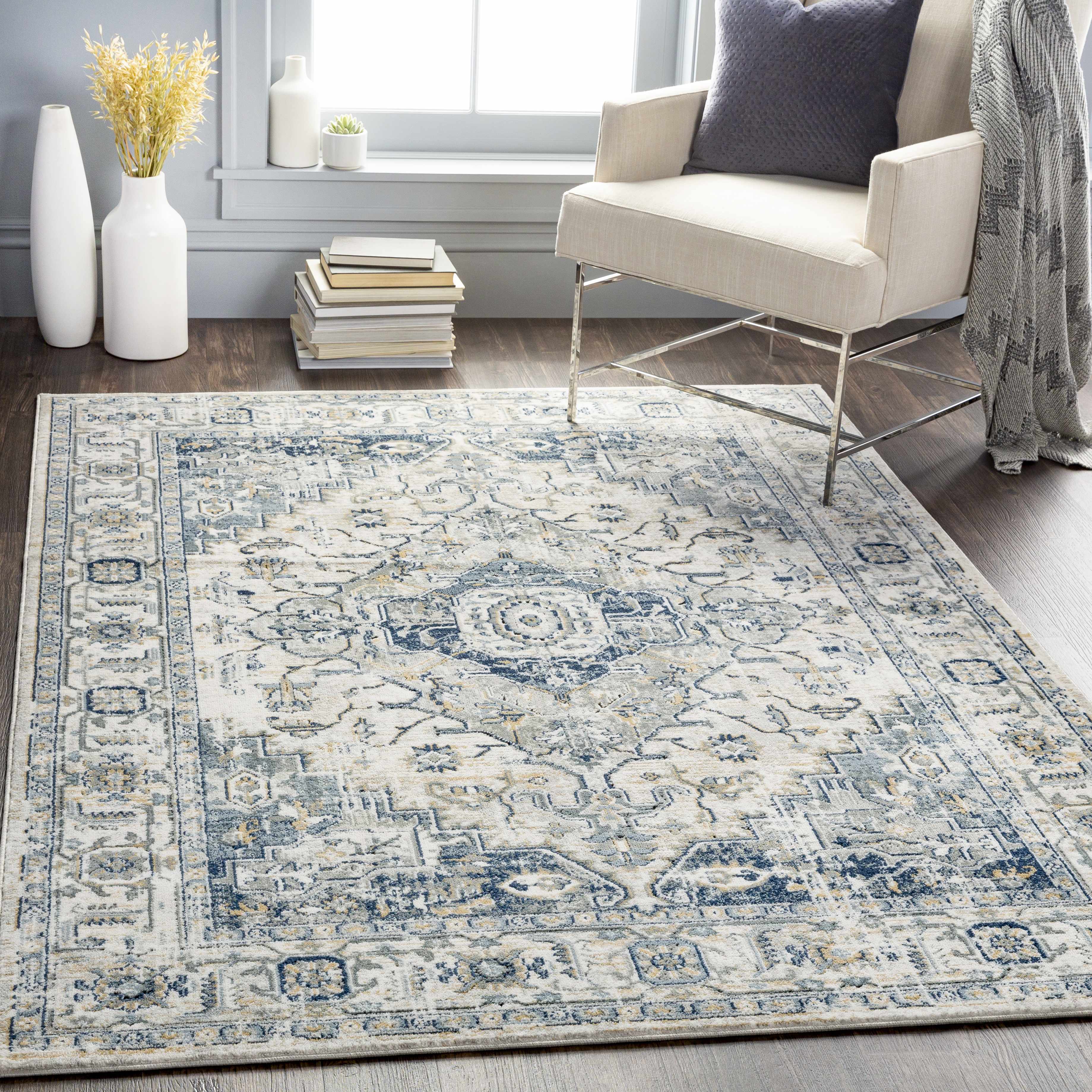 Mira Area Rug Machine Woven Light Gray, Traditional Style