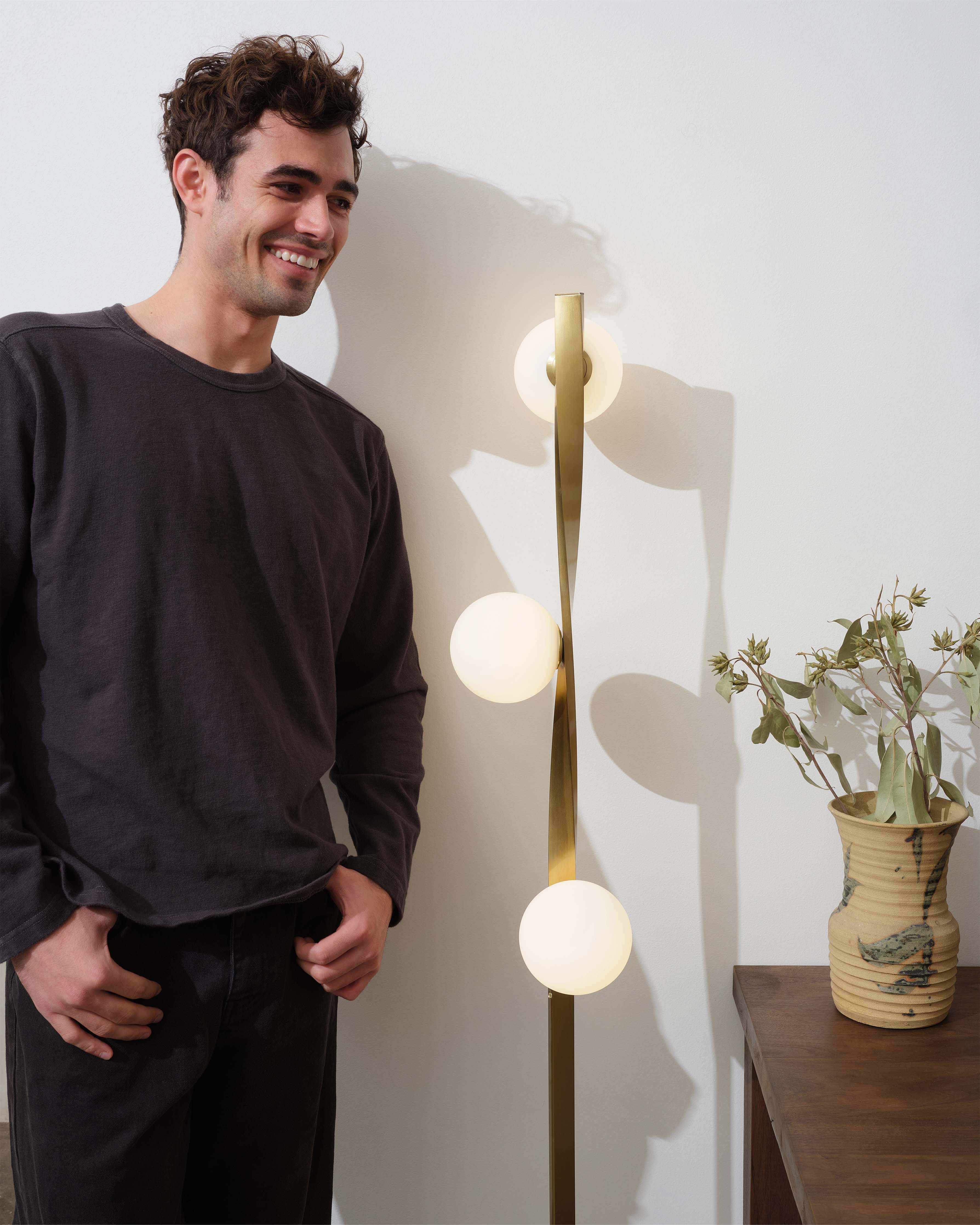 Navi Floor Lamp | Dimmable LED Globes, Twisted Brass Design