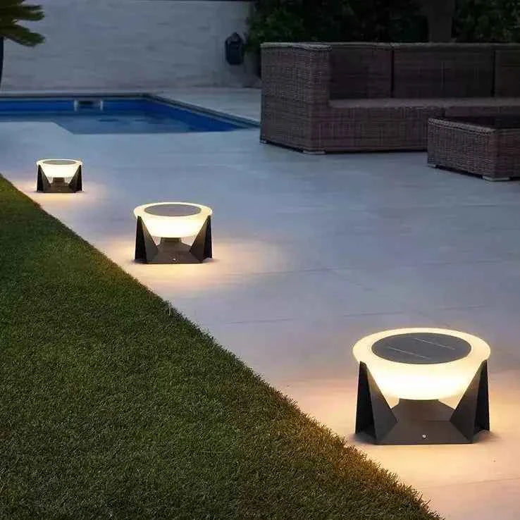 Bello Solar Lamp | Modern Design, Weather-Resistant