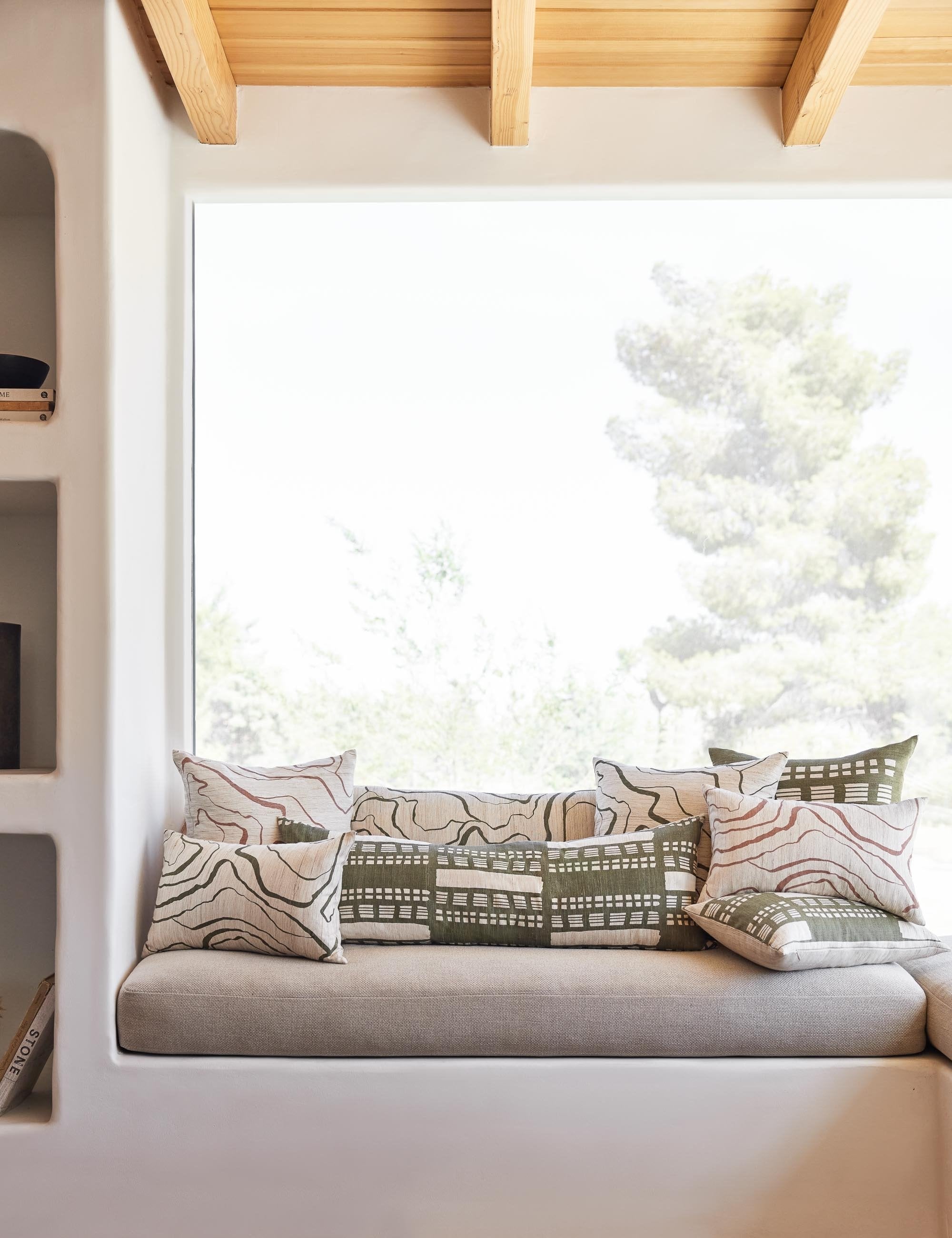 Crest Accent Pillow | Raw Silk, Textured Design