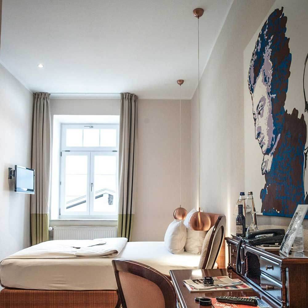 Bello Pendant Light | Rotatable Shade, Customizable Colors