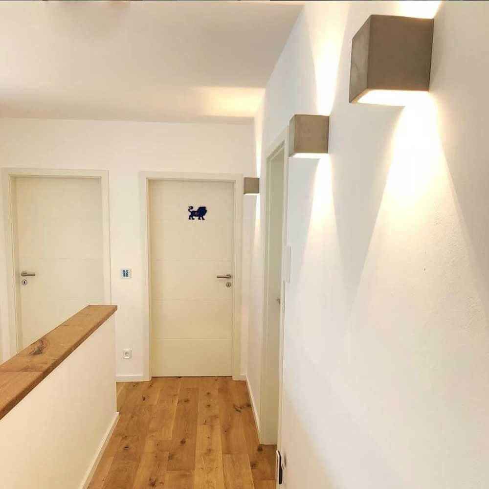 Belo Plinth Wall Light | Gray Concrete, Indirect Illumination