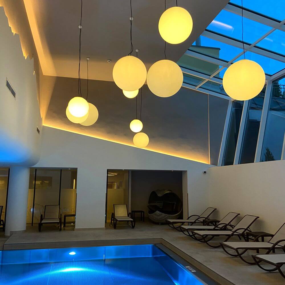 Bello Globe Hanging Lamp | IP54 Outdoor-Indoor, Dimmable E27 Socket