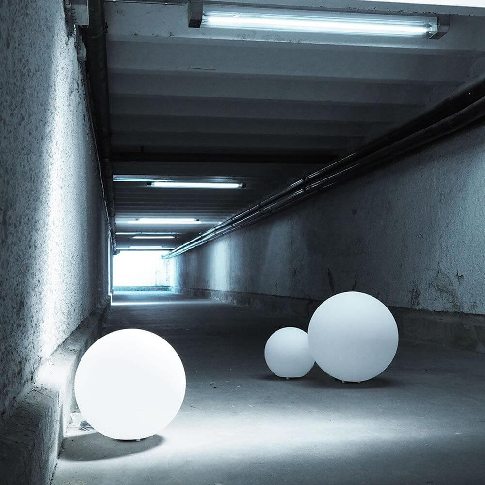 Bello Globe Light | Durable Outdoor Sphere, UV Resistant
