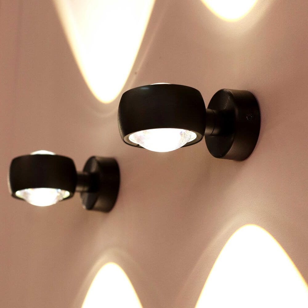 Bello Wall Light | Adjustable Up & Down, Polished Aluminum