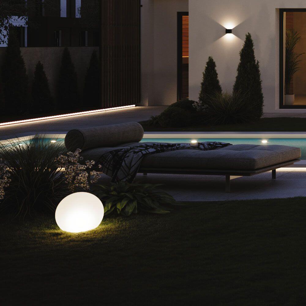 Bello Globe Light | Durable Outdoor Sphere, UV Resistant