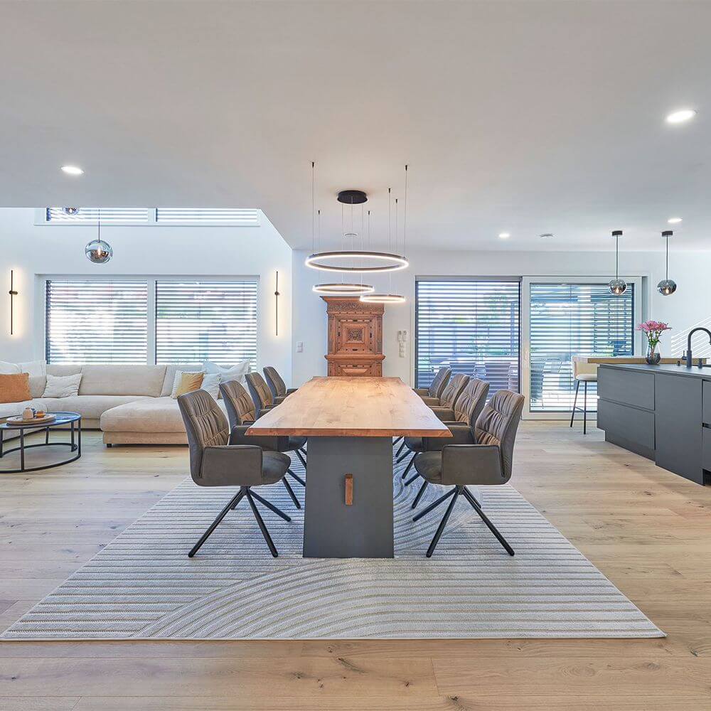 Bela LED Ring Pendant Light | Eccentric 3-Piece, Dimmable Design