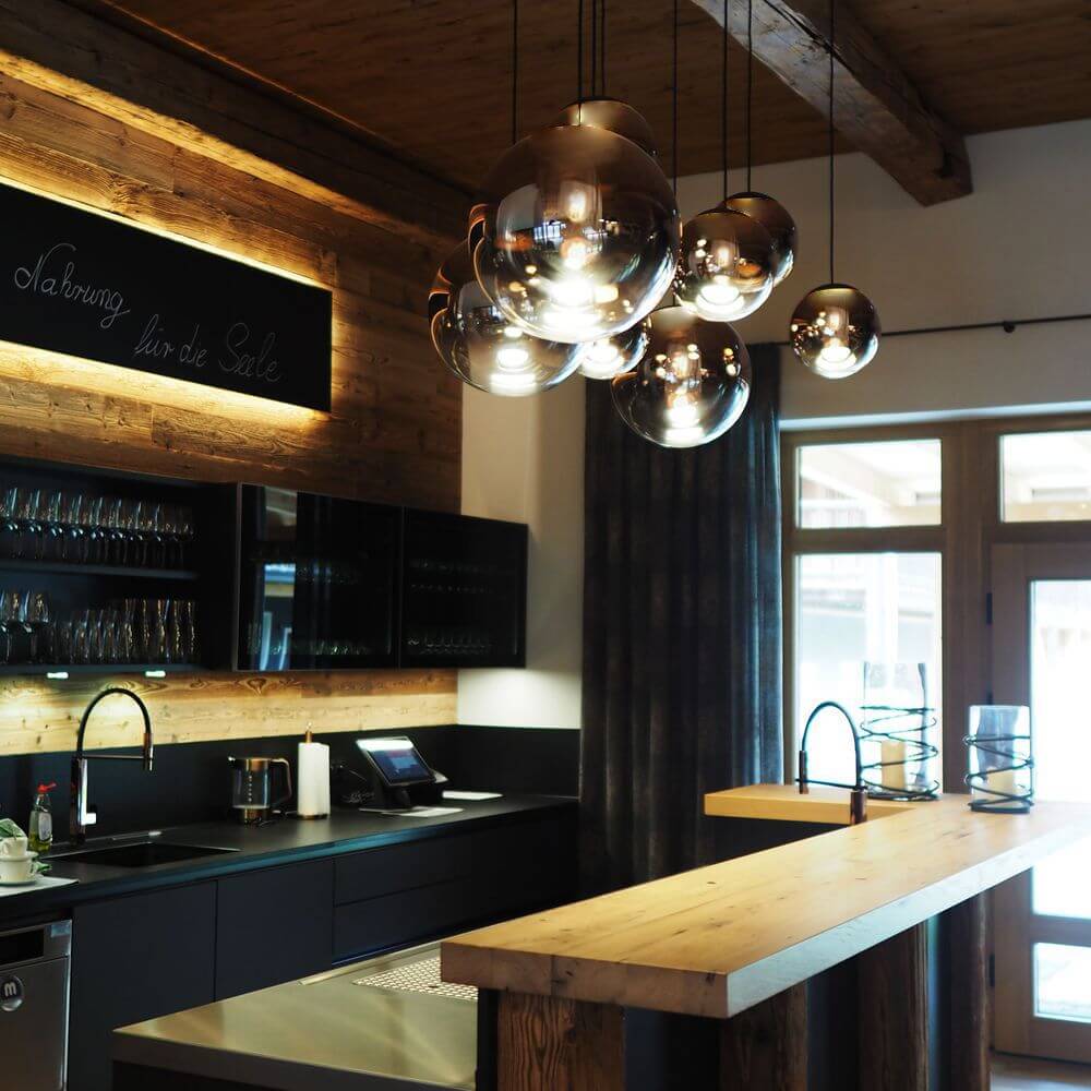 Bello Pendant Light | Hand-Blown Glass, 5m Suspension