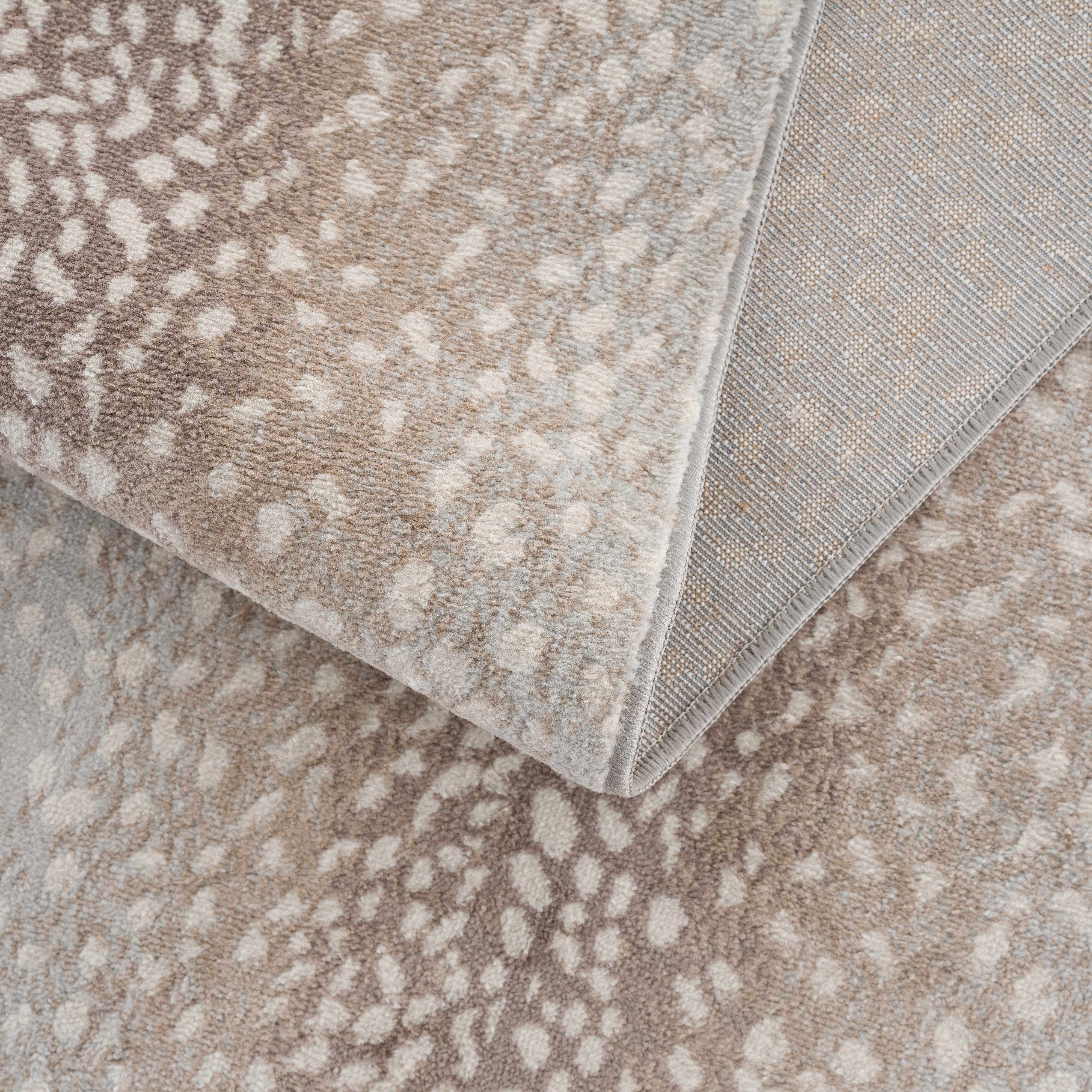Bela Leopard Print Rug  Medium Pile, 100% Polypropylene
