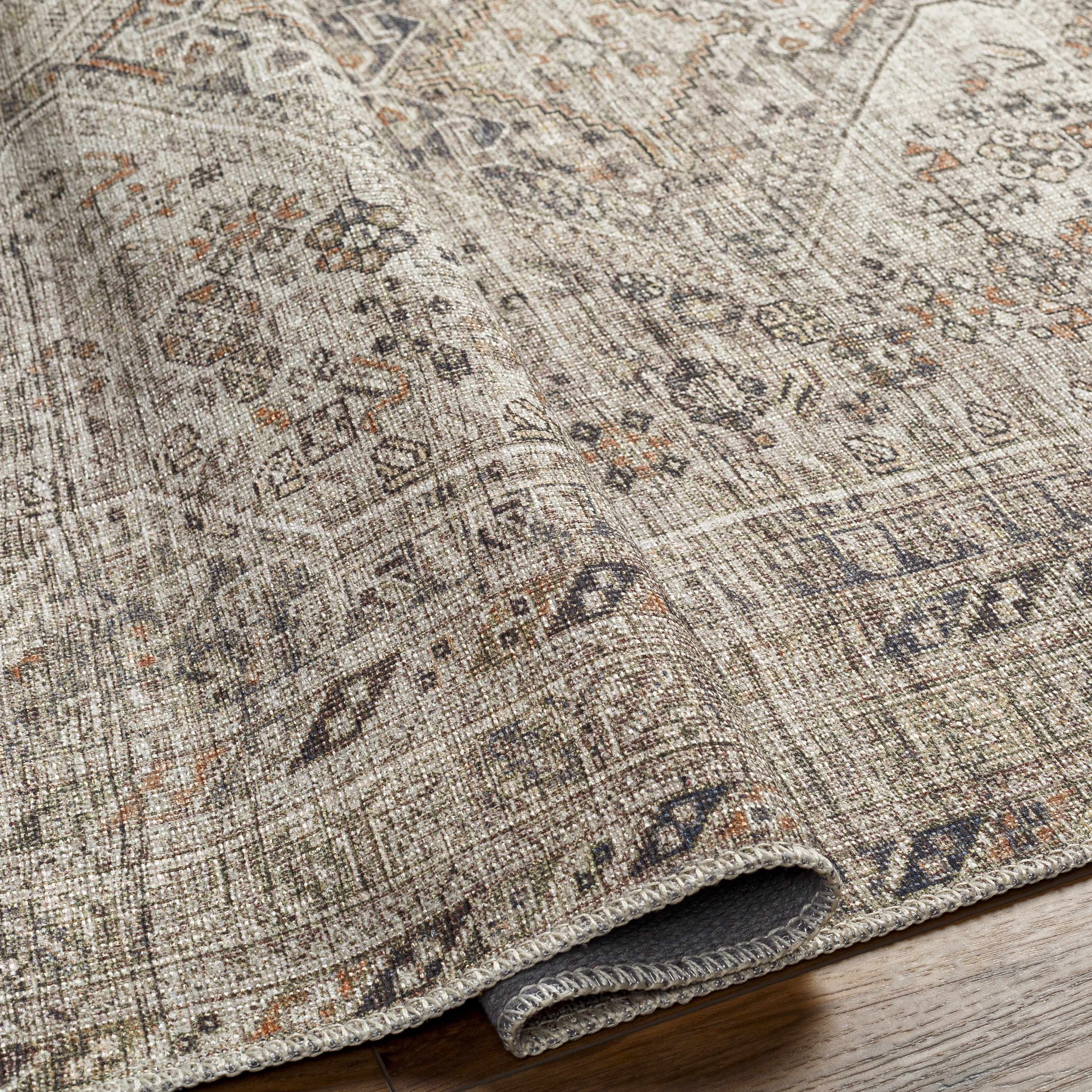 Bela Washable Rug  Machine Woven  100% Polyester  Traditional Style